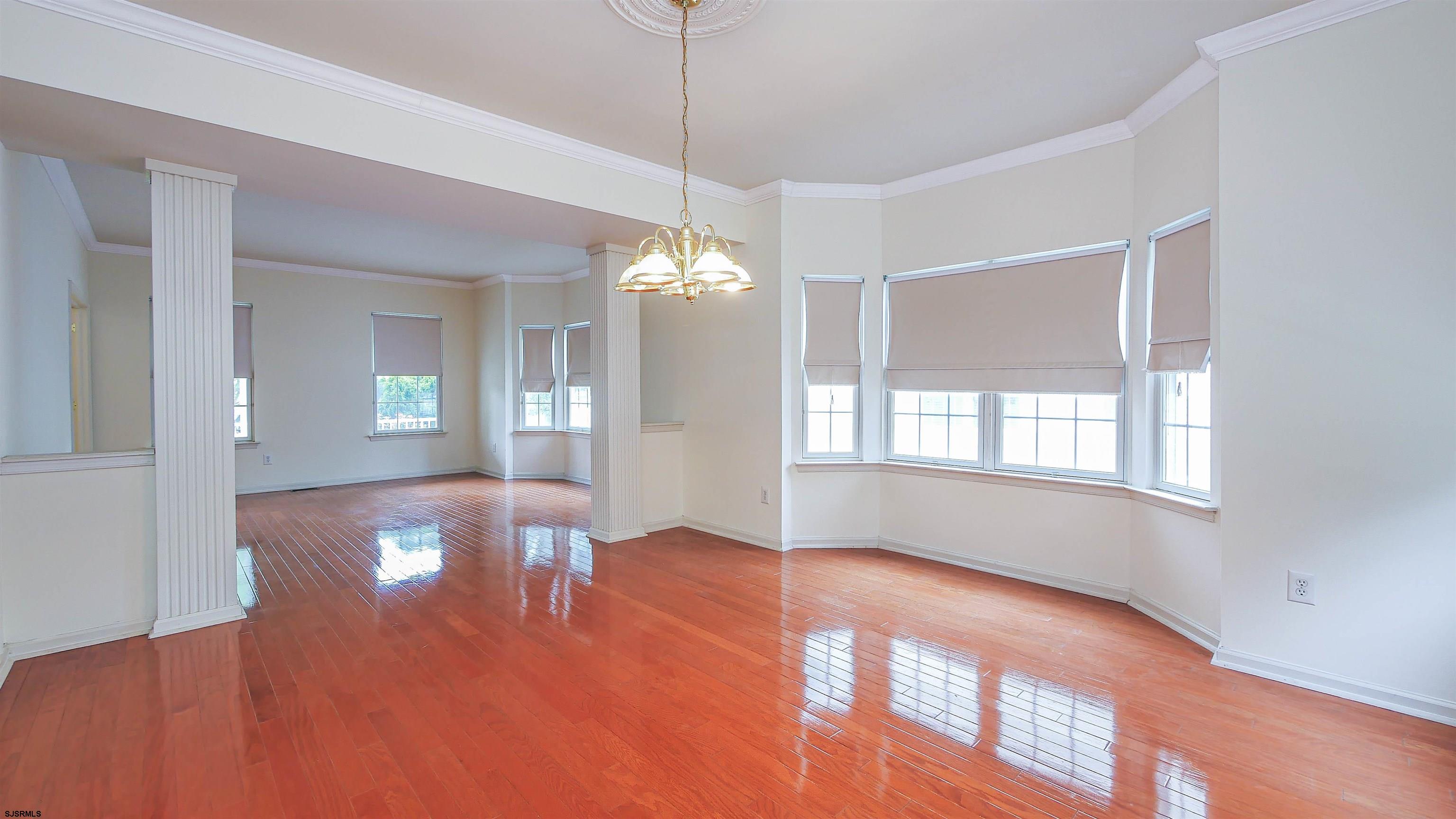 69 Chancellor Park Dr
