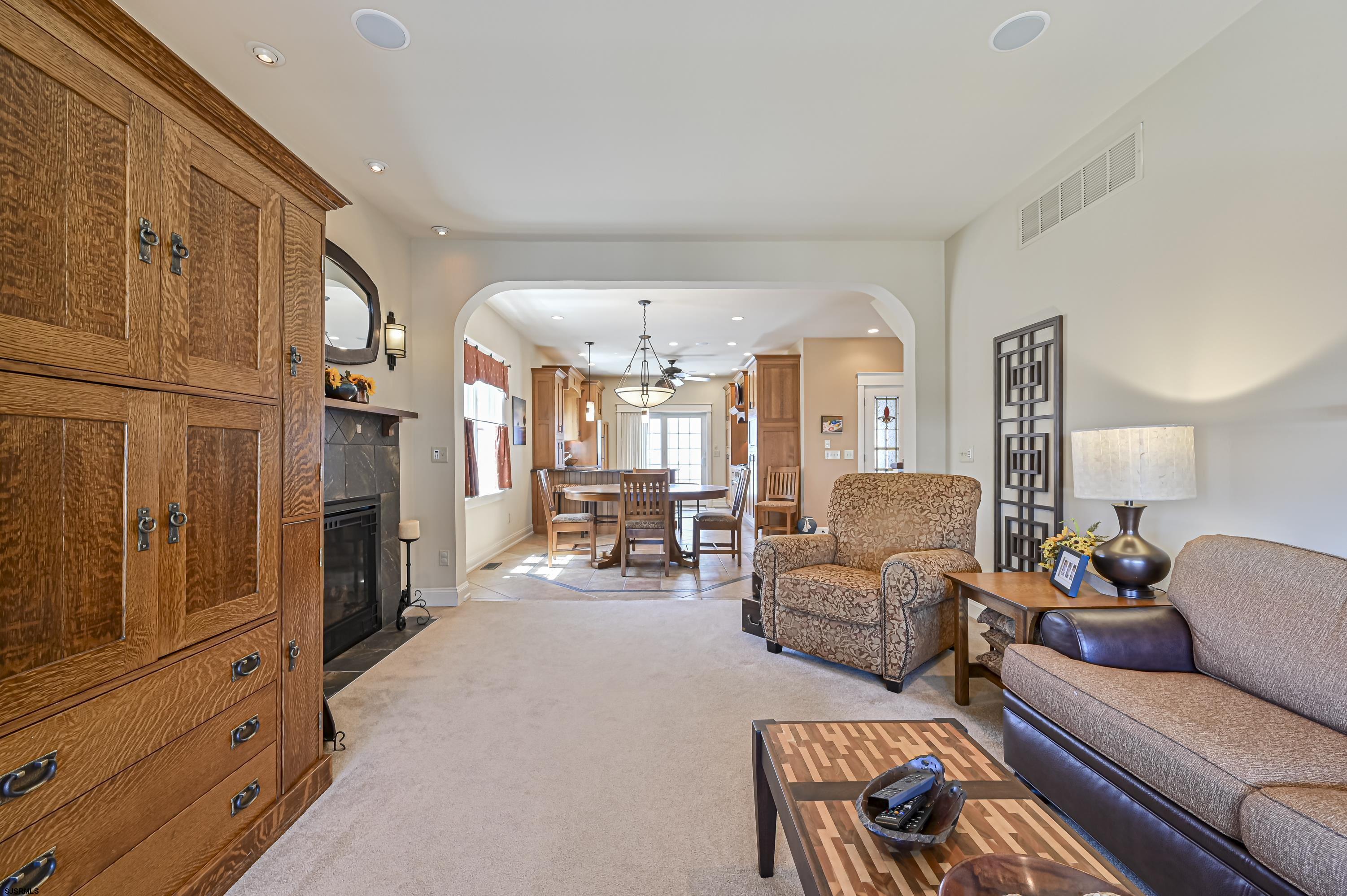 28 N Colgate Ave