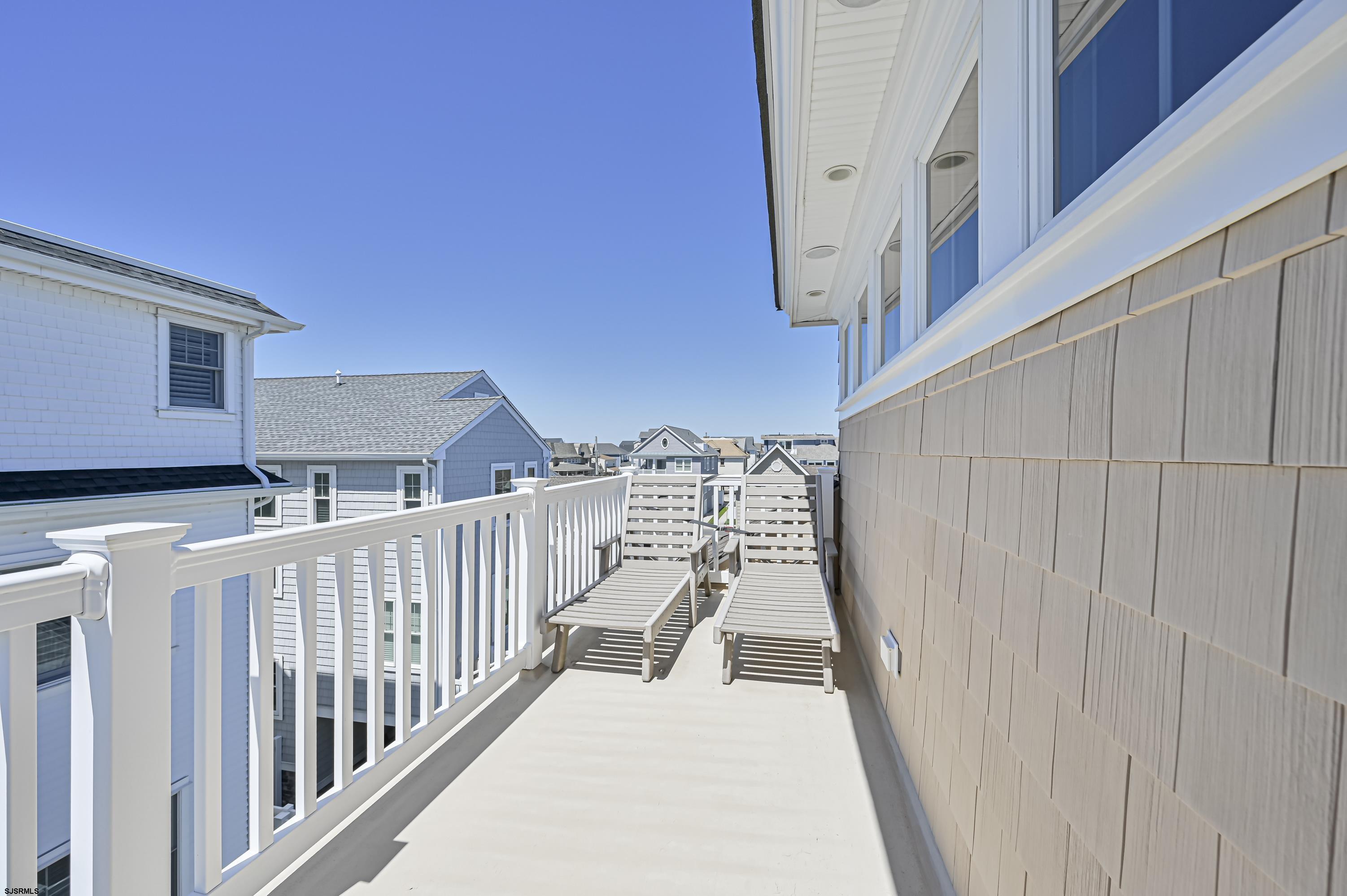 28 N Colgate Ave
