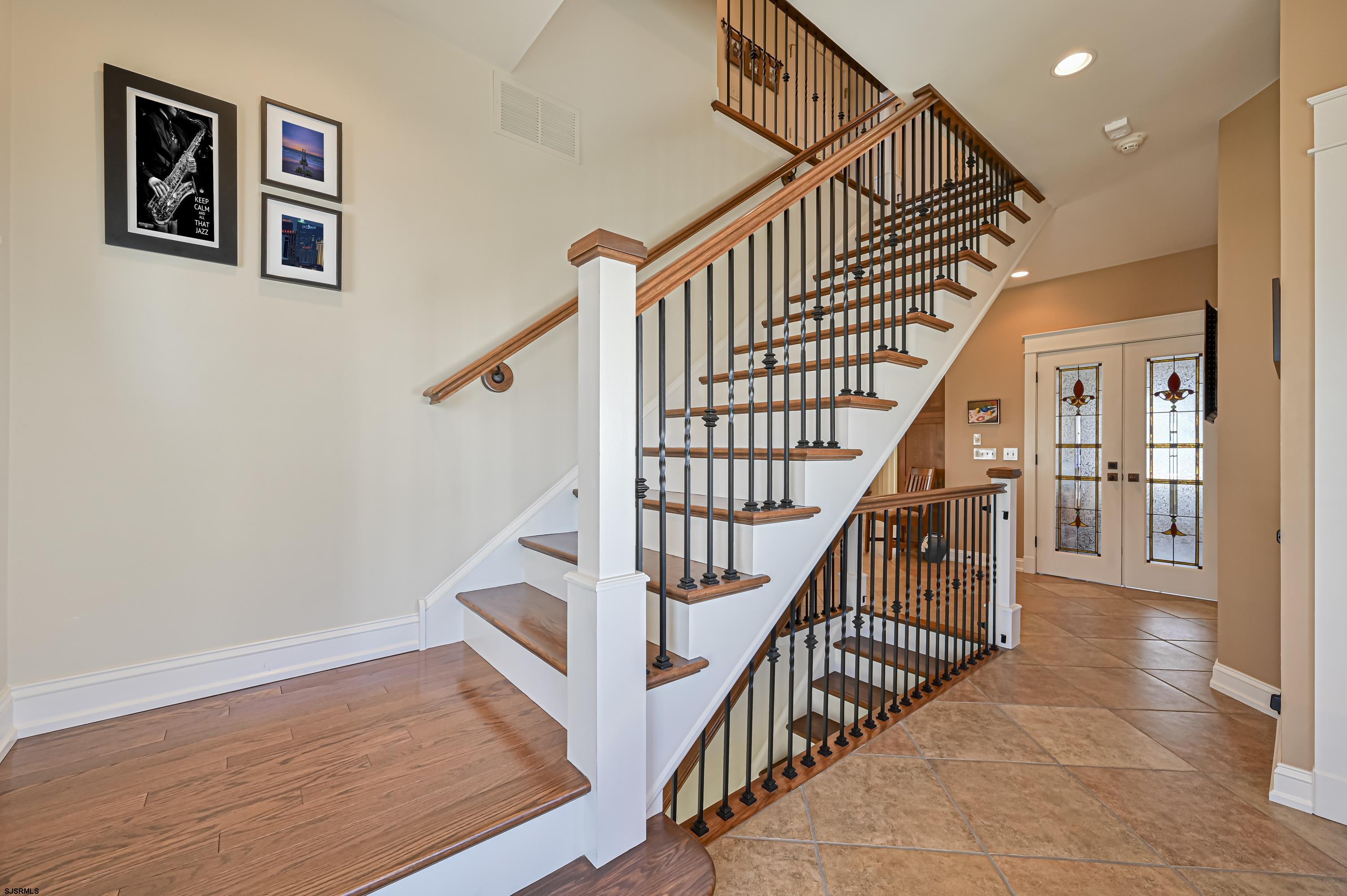 28 N Colgate Ave
