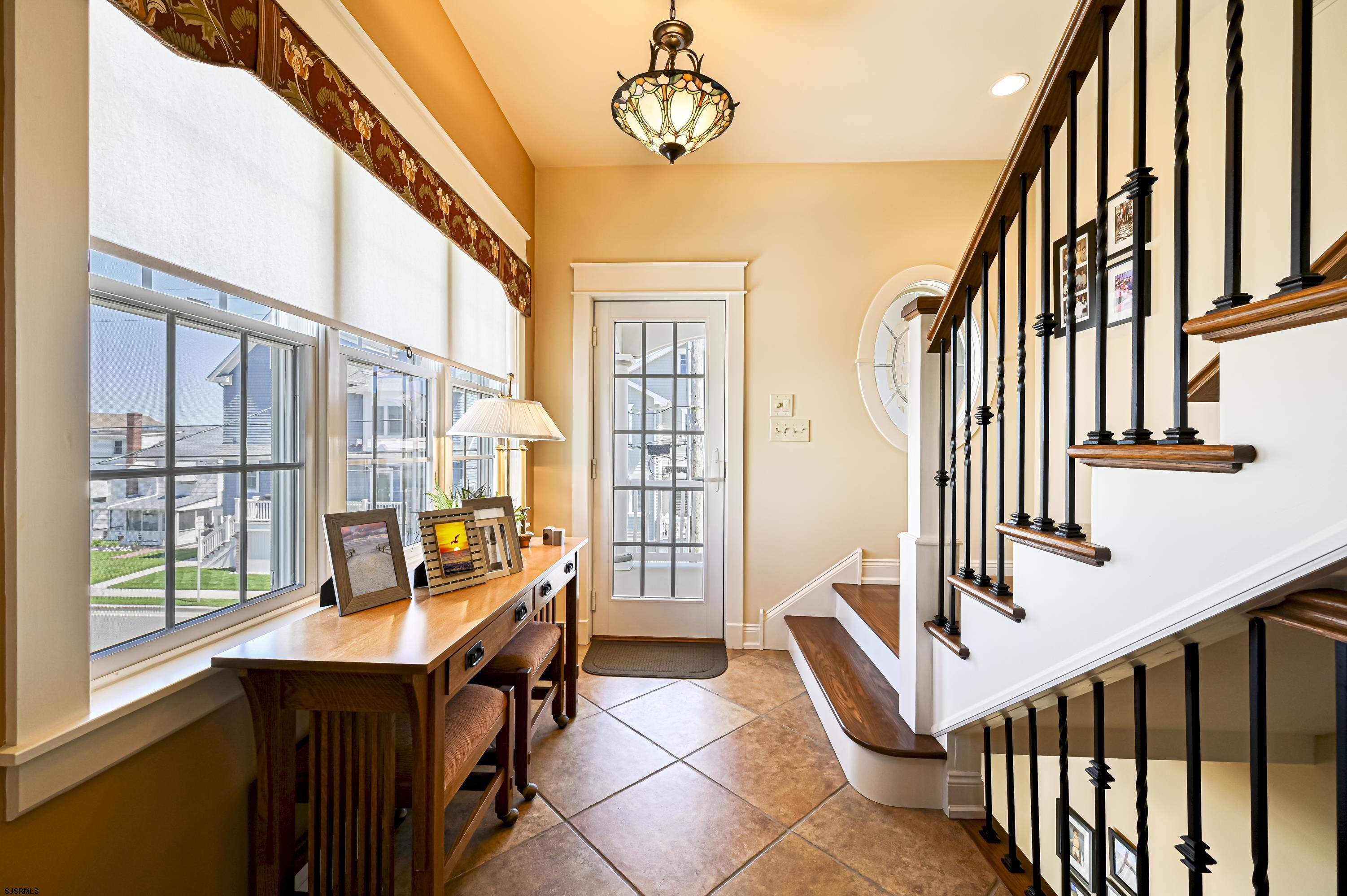 28 N Colgate Ave