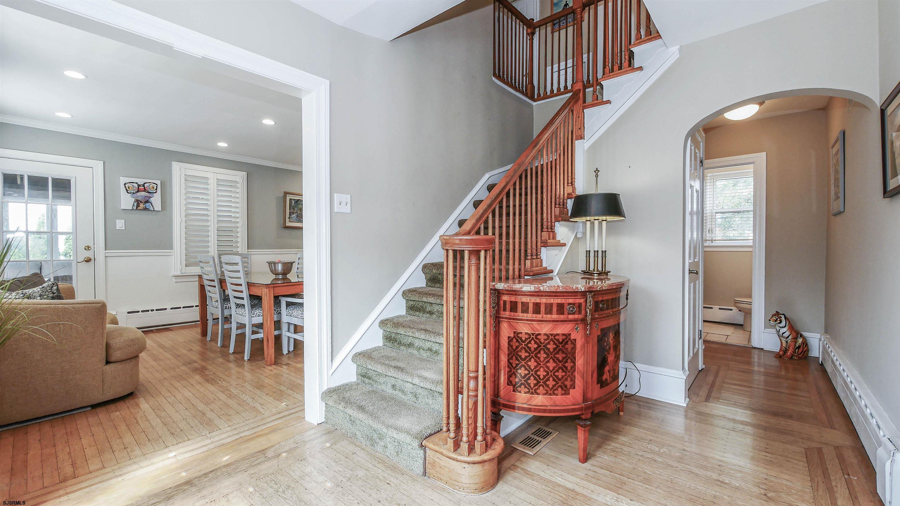 8 N Lancaster Ave