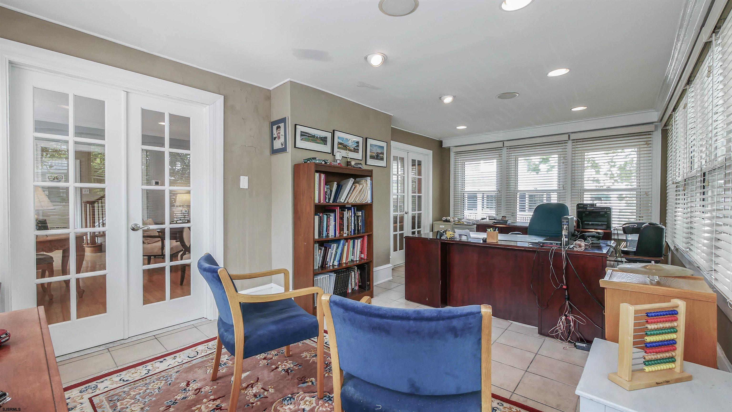 8 N Lancaster Ave