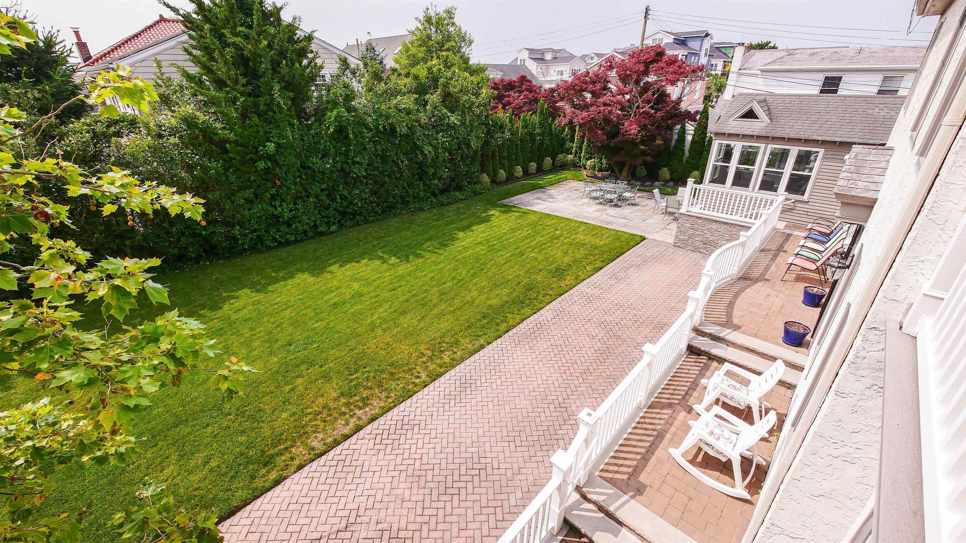 8 N Lancaster Ave