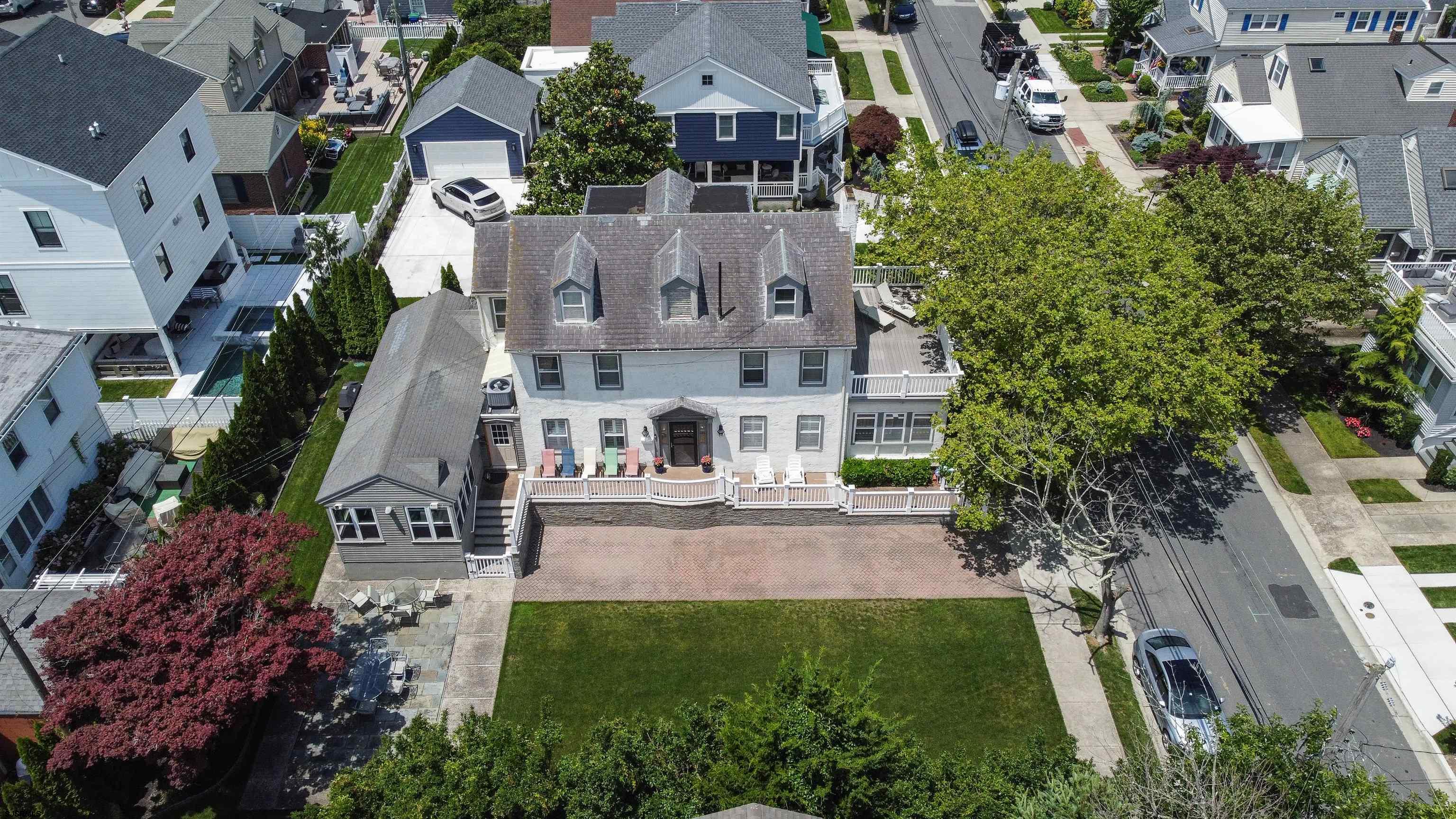 8 N Lancaster Ave
