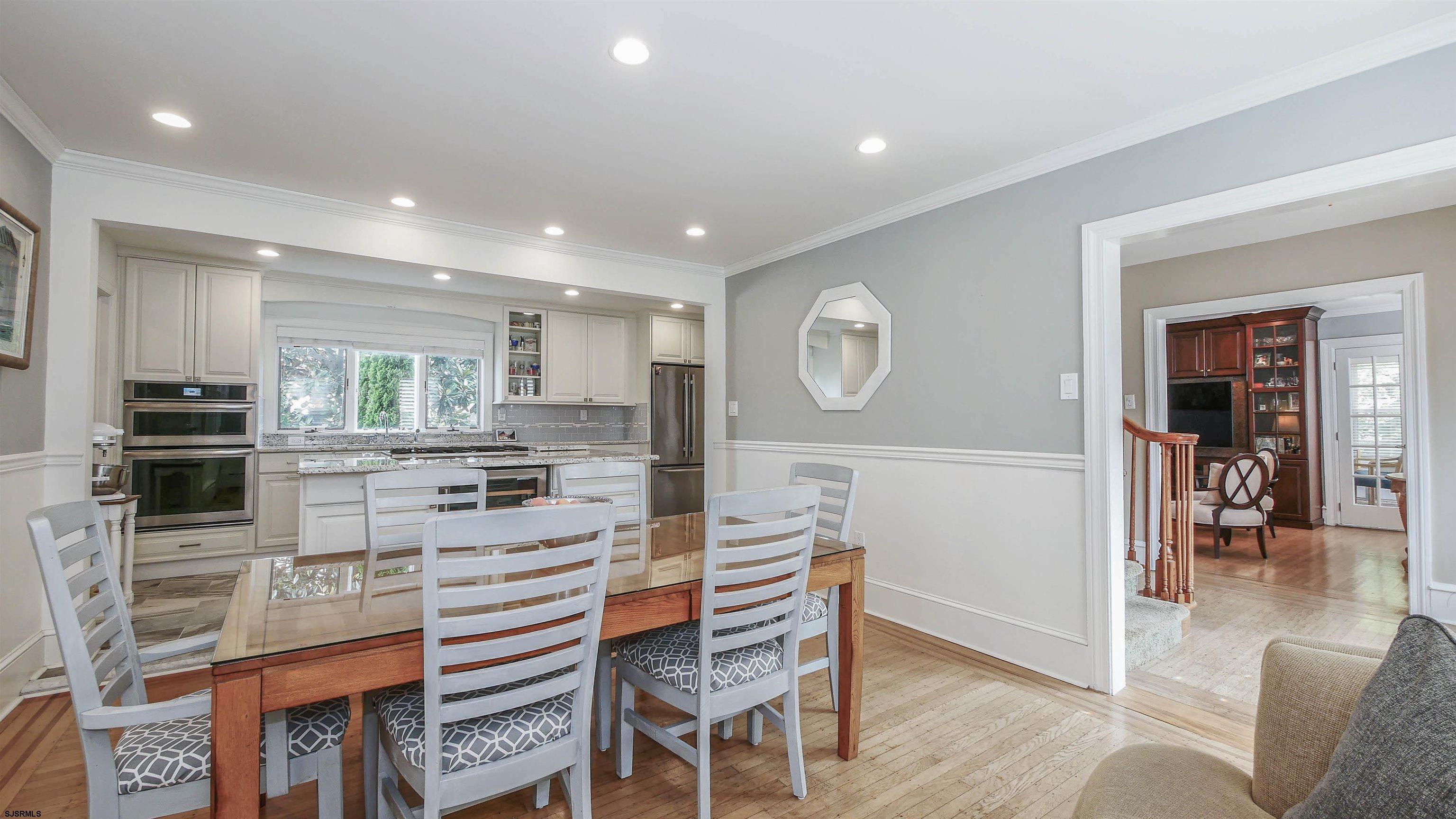 8 N Lancaster Ave