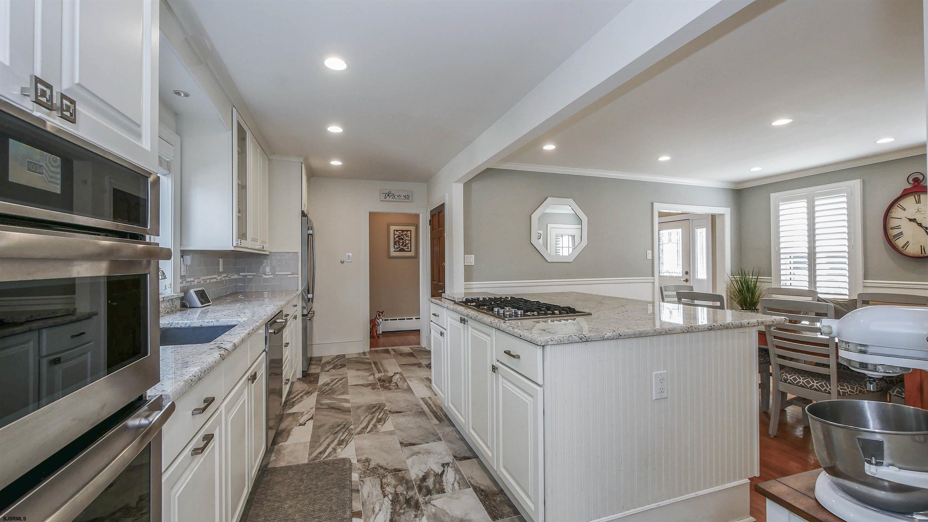 8 N Lancaster Ave