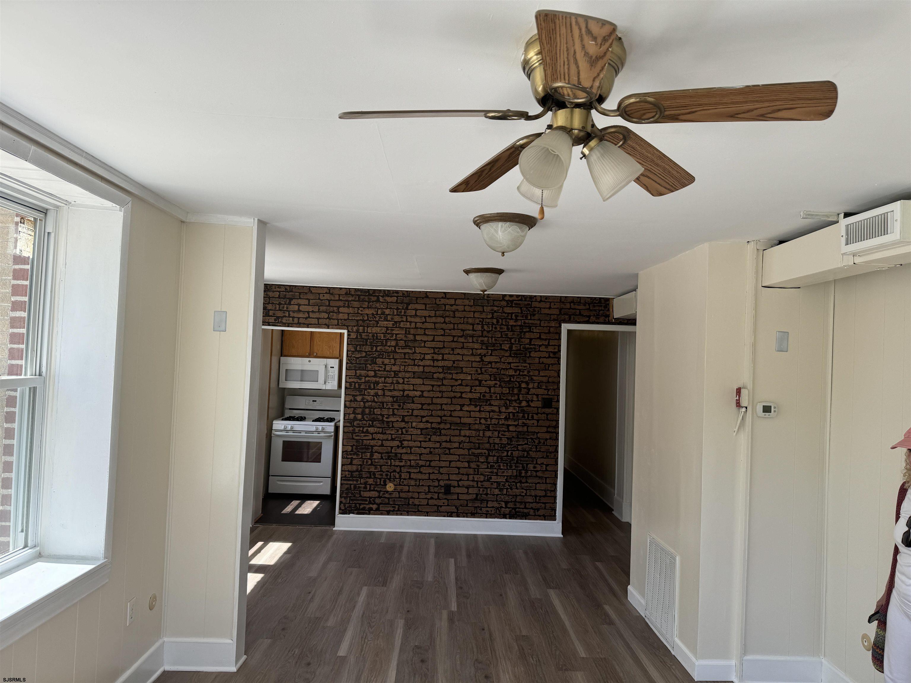 3501 Ventnor #A-2 Ave Unit: A-2