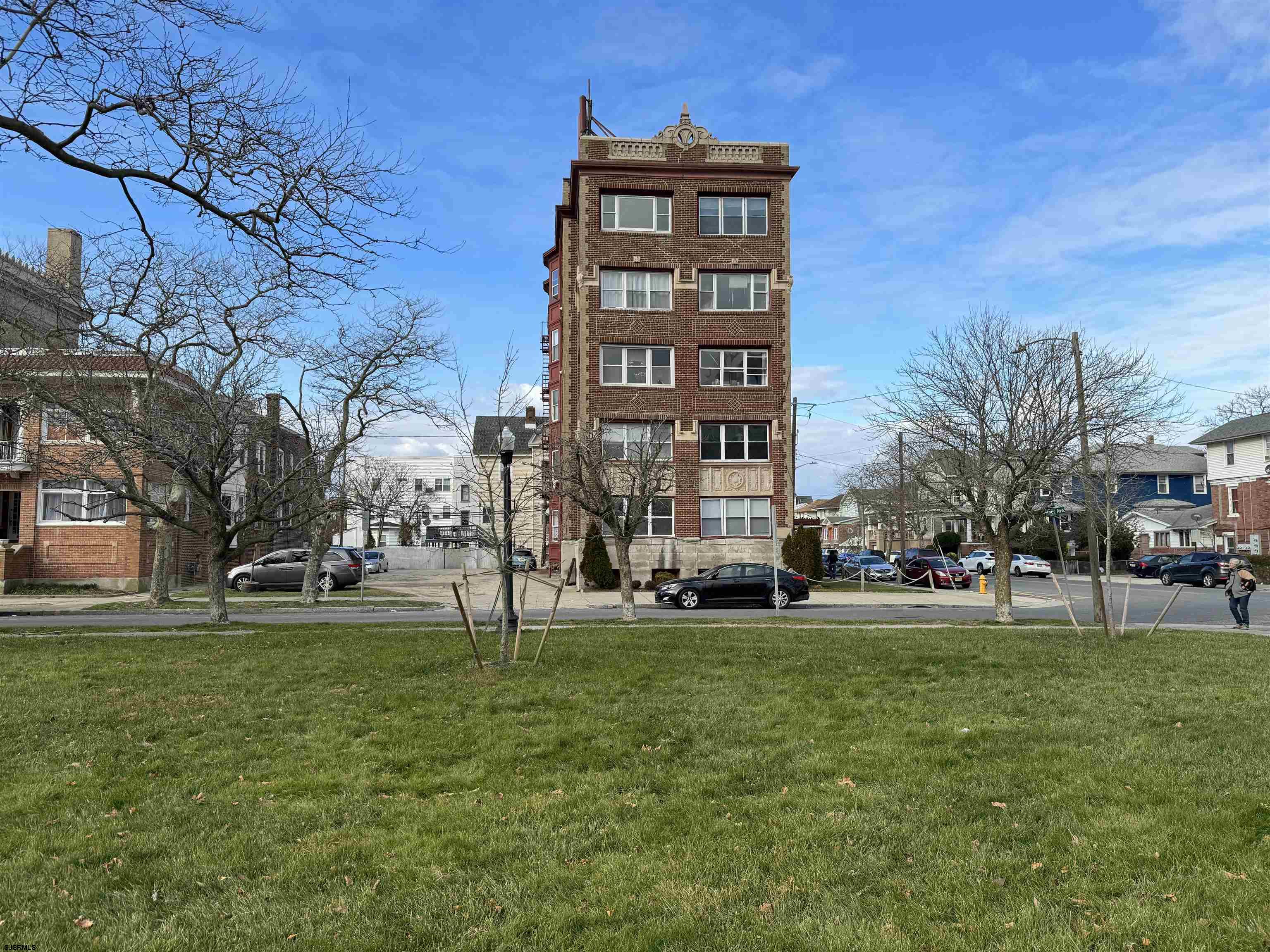 3501 Ventnor #A-2 Ave Unit: A-2