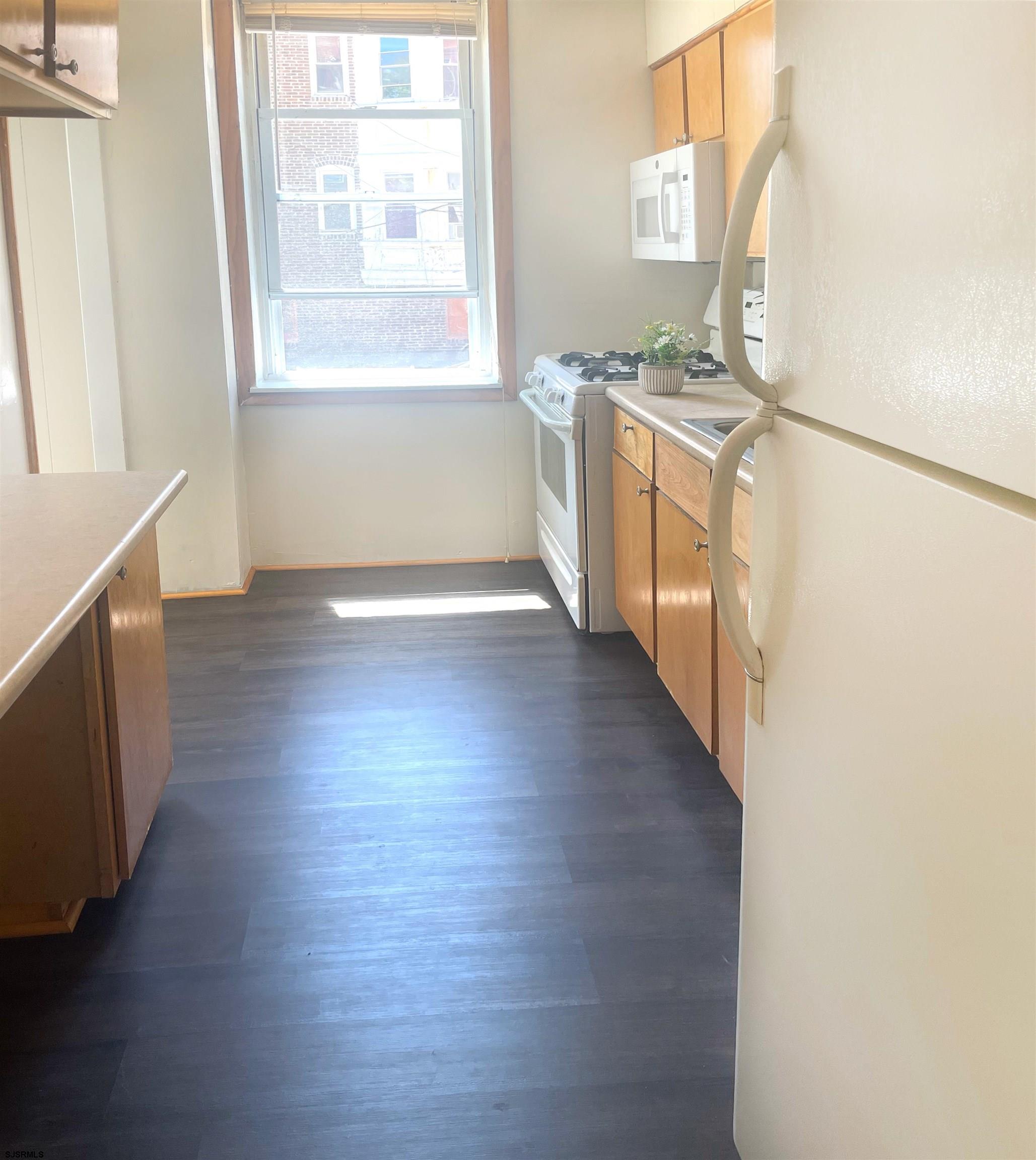 3501 Ventnor #A-2 Ave Unit: A-2