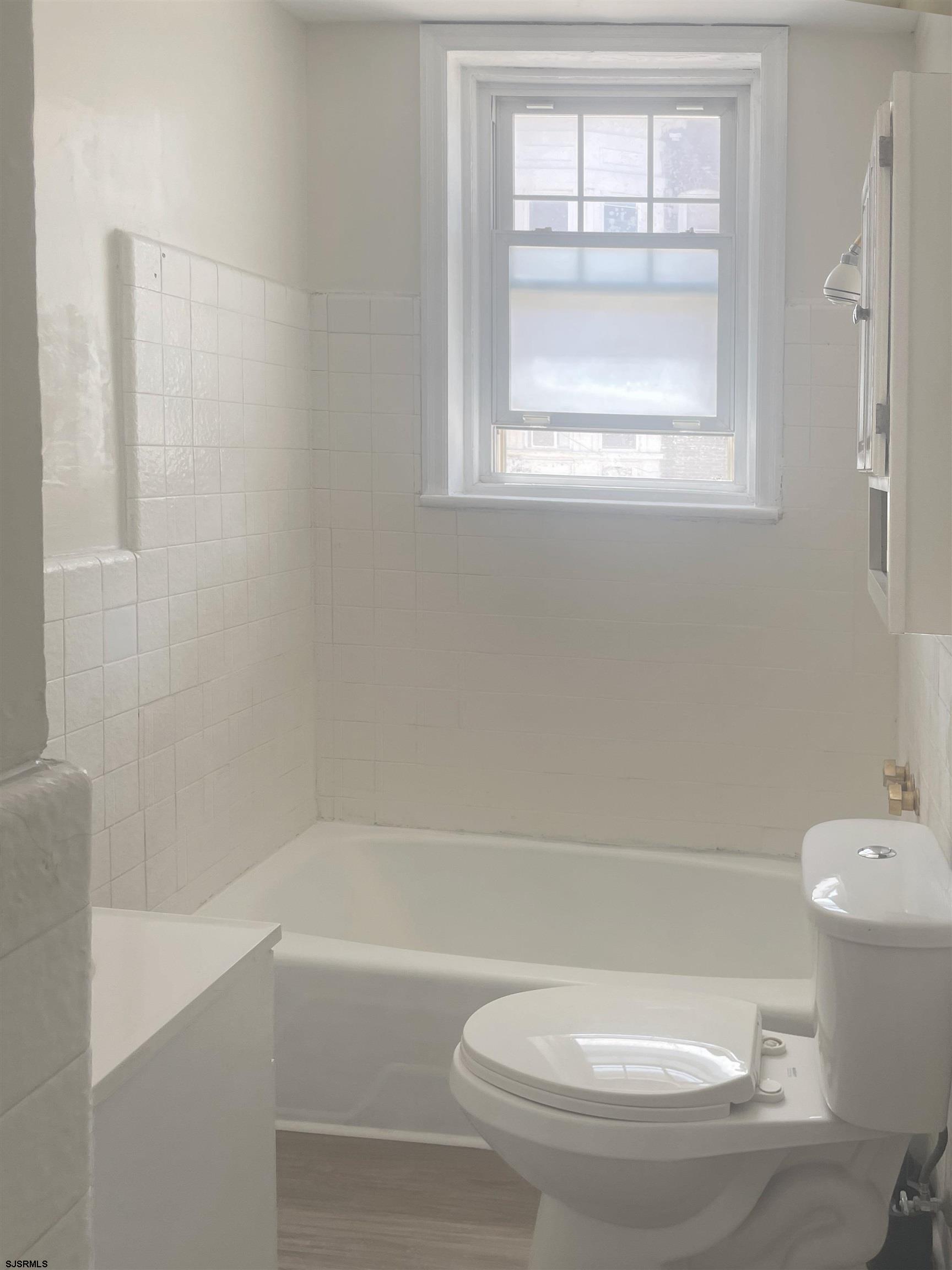 3501 Ventnor #A-2 Ave Unit: A-2