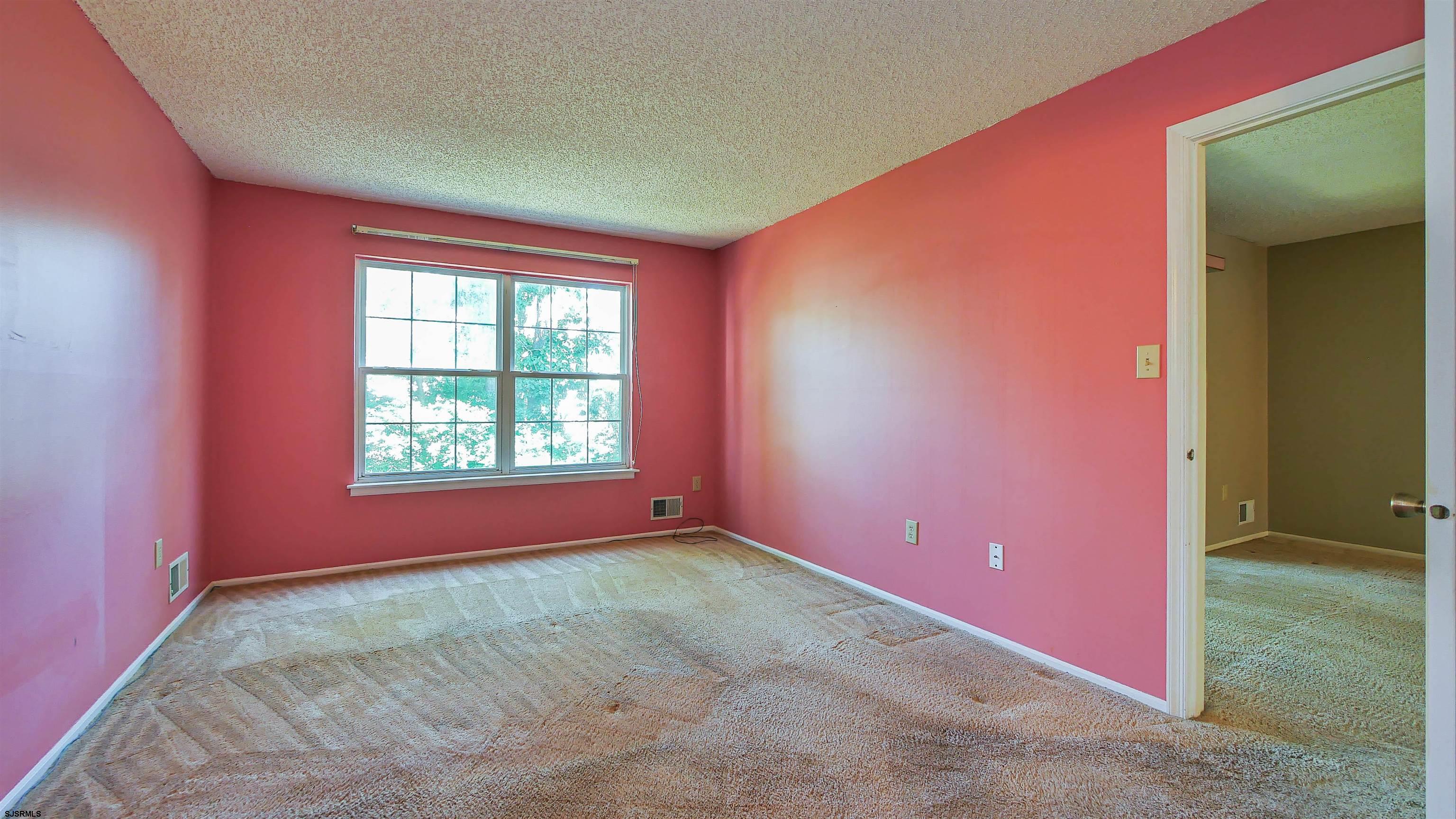 8 Navajo Ct Unit: 2