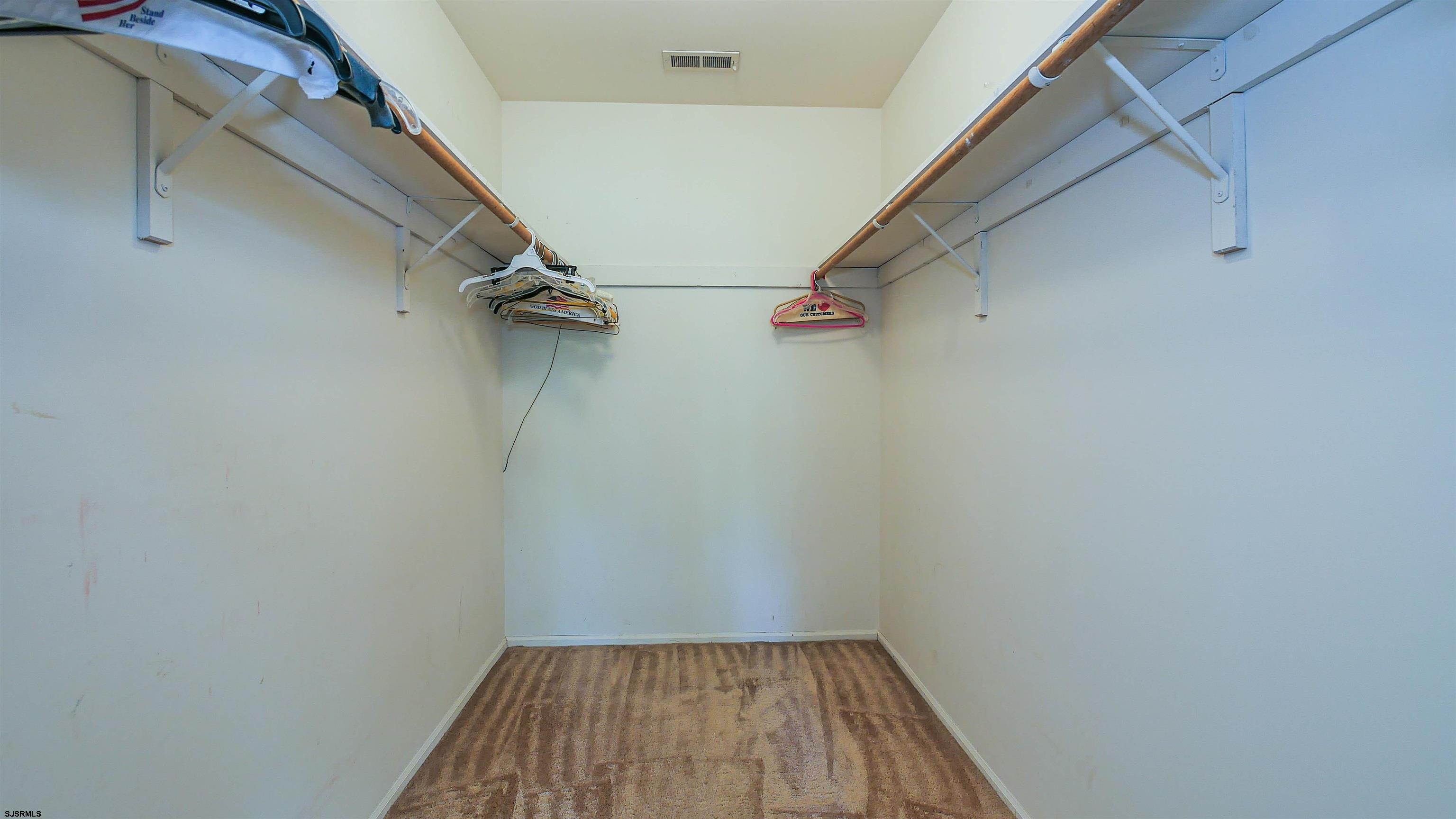 8 Navajo Ct Unit: 2