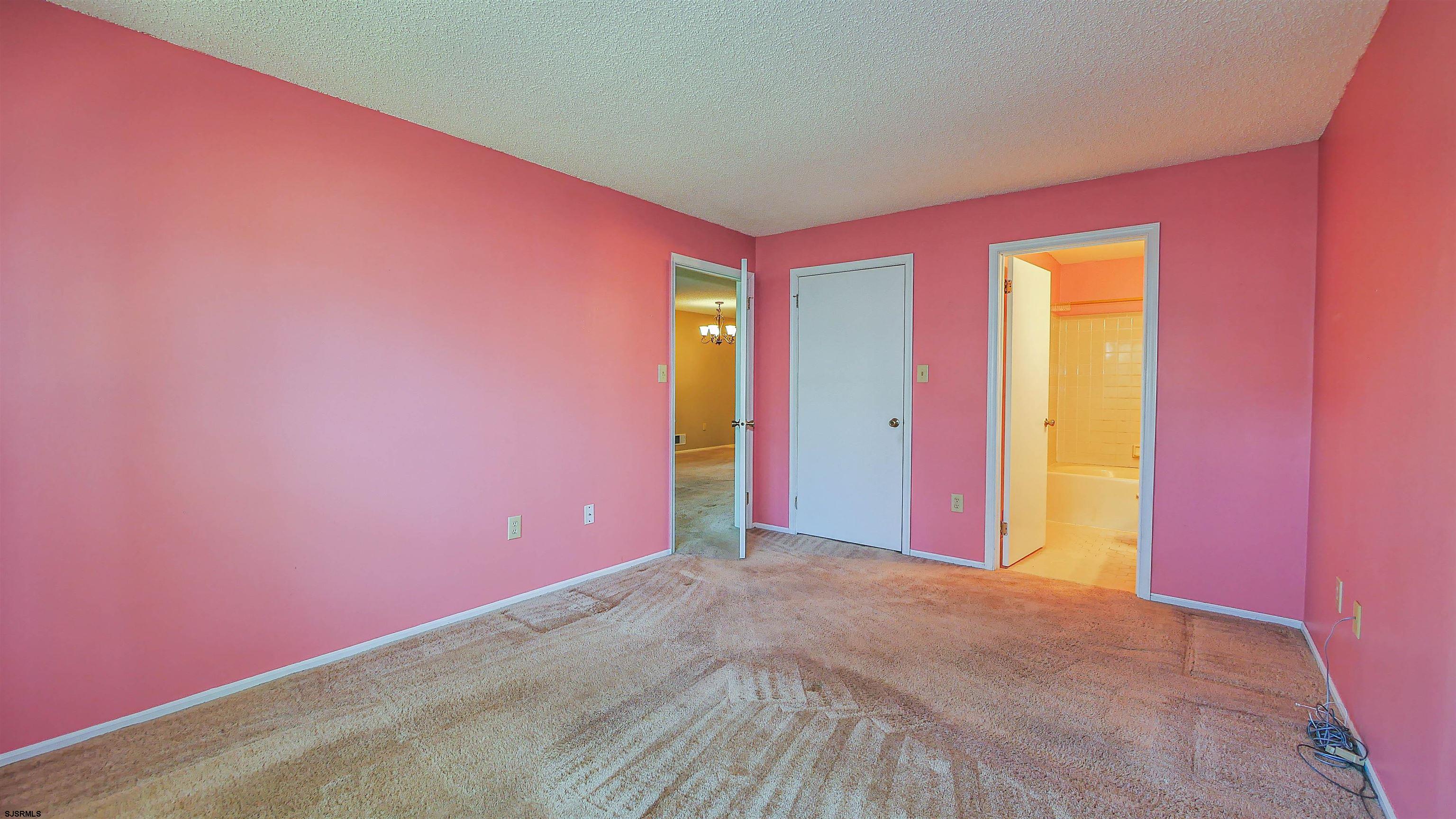 8 Navajo Ct Unit: 2