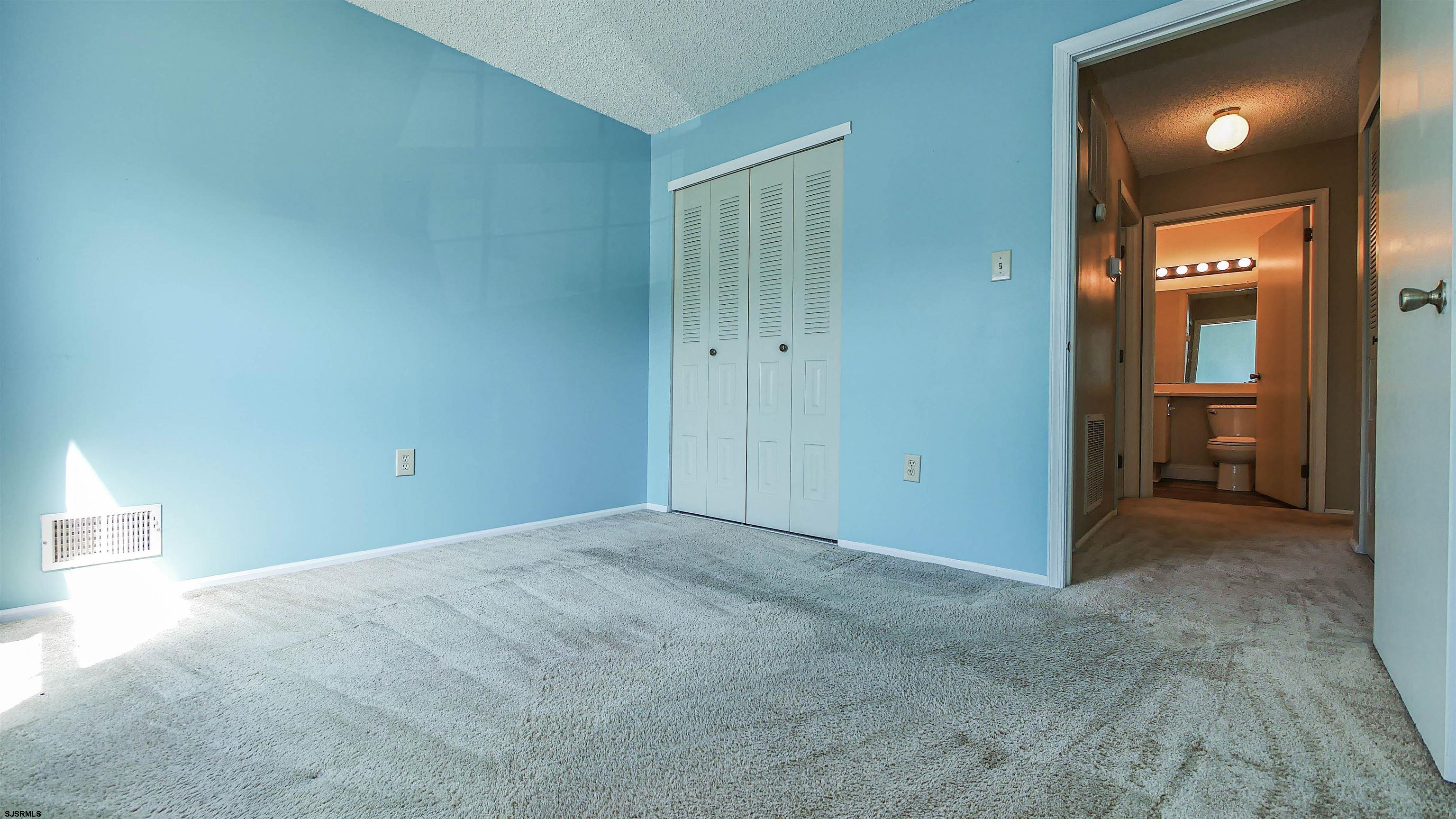 8 Navajo Ct Unit: 2