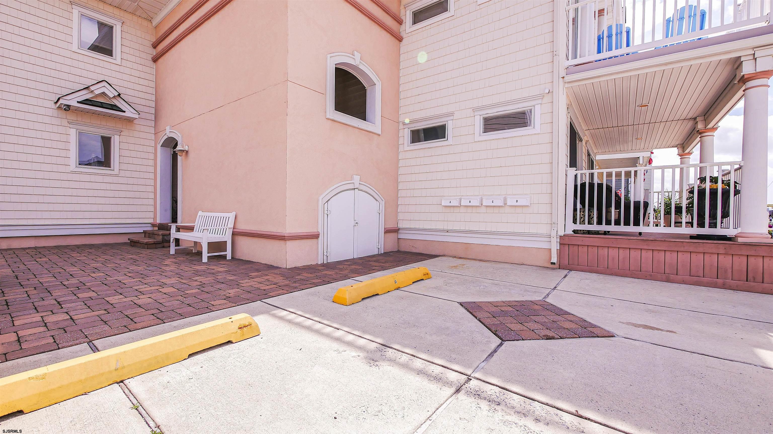 235 N 14th Street Unit: B