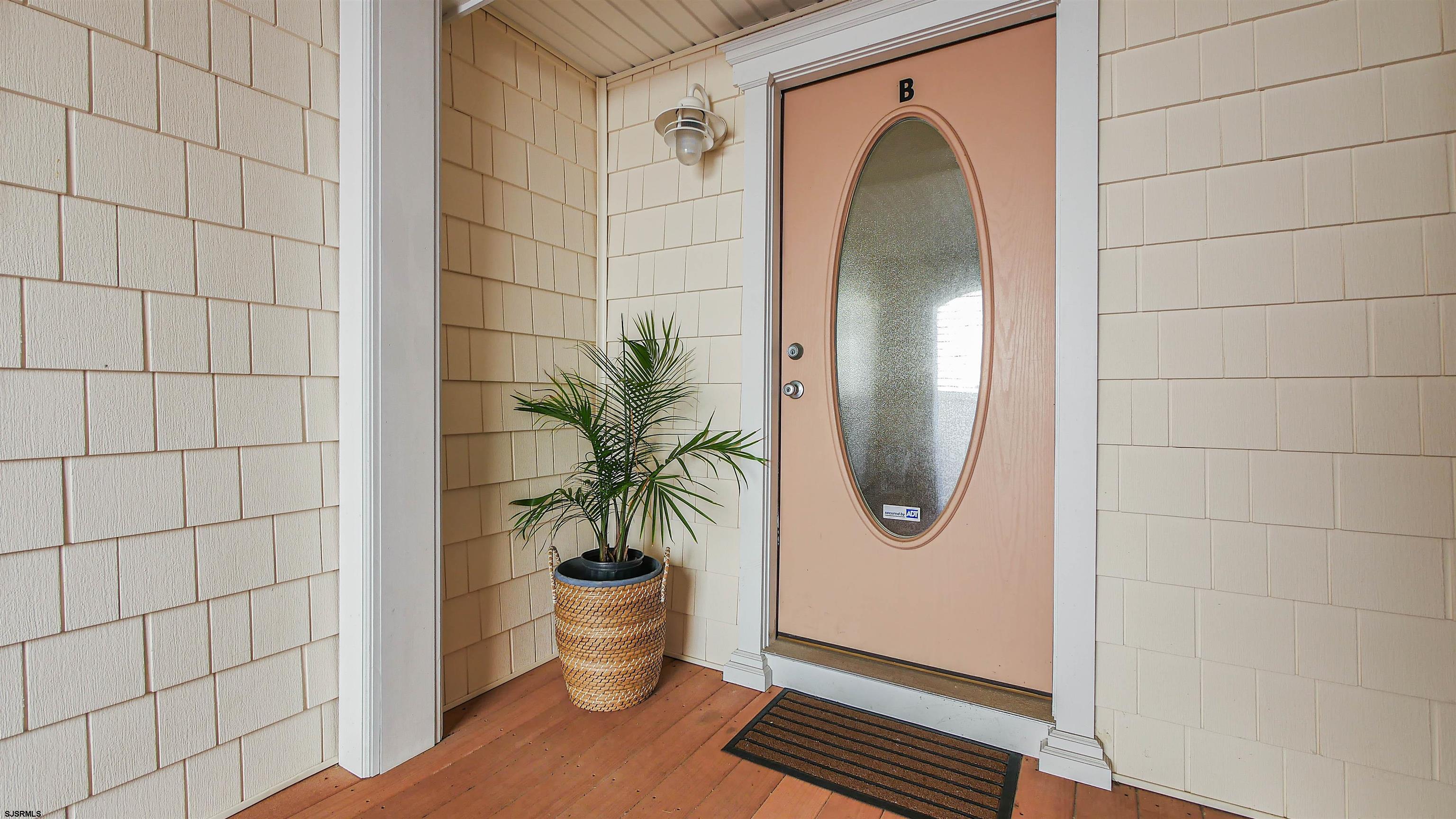 235 N 14th Street Unit: B