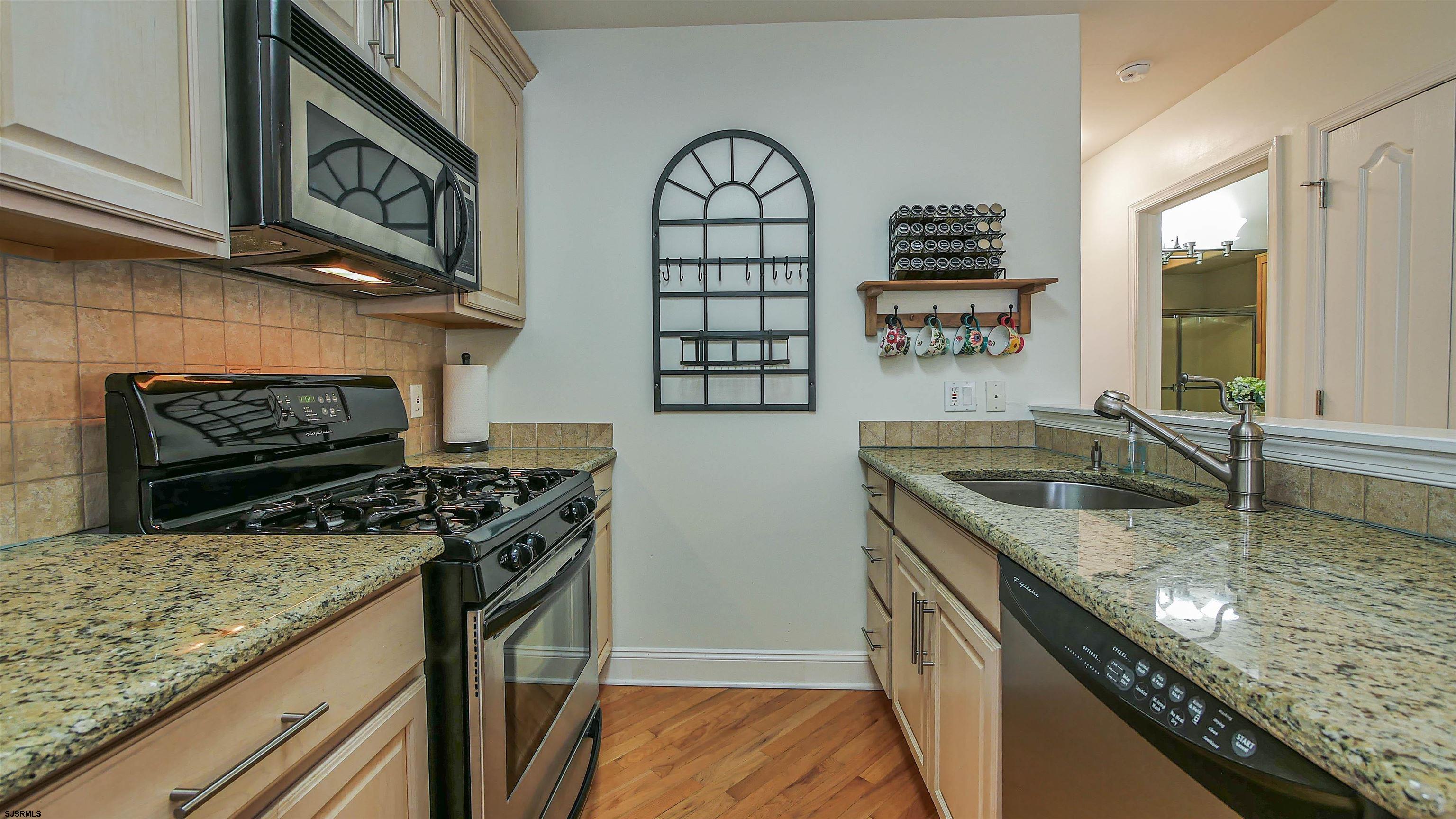 235 N 14th Street Unit: B