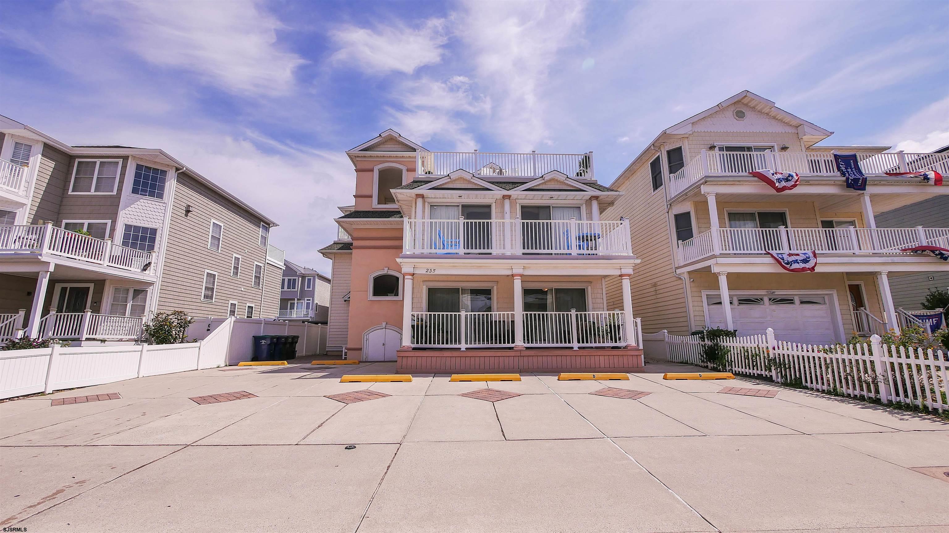 235 N 14th Street Unit: B
