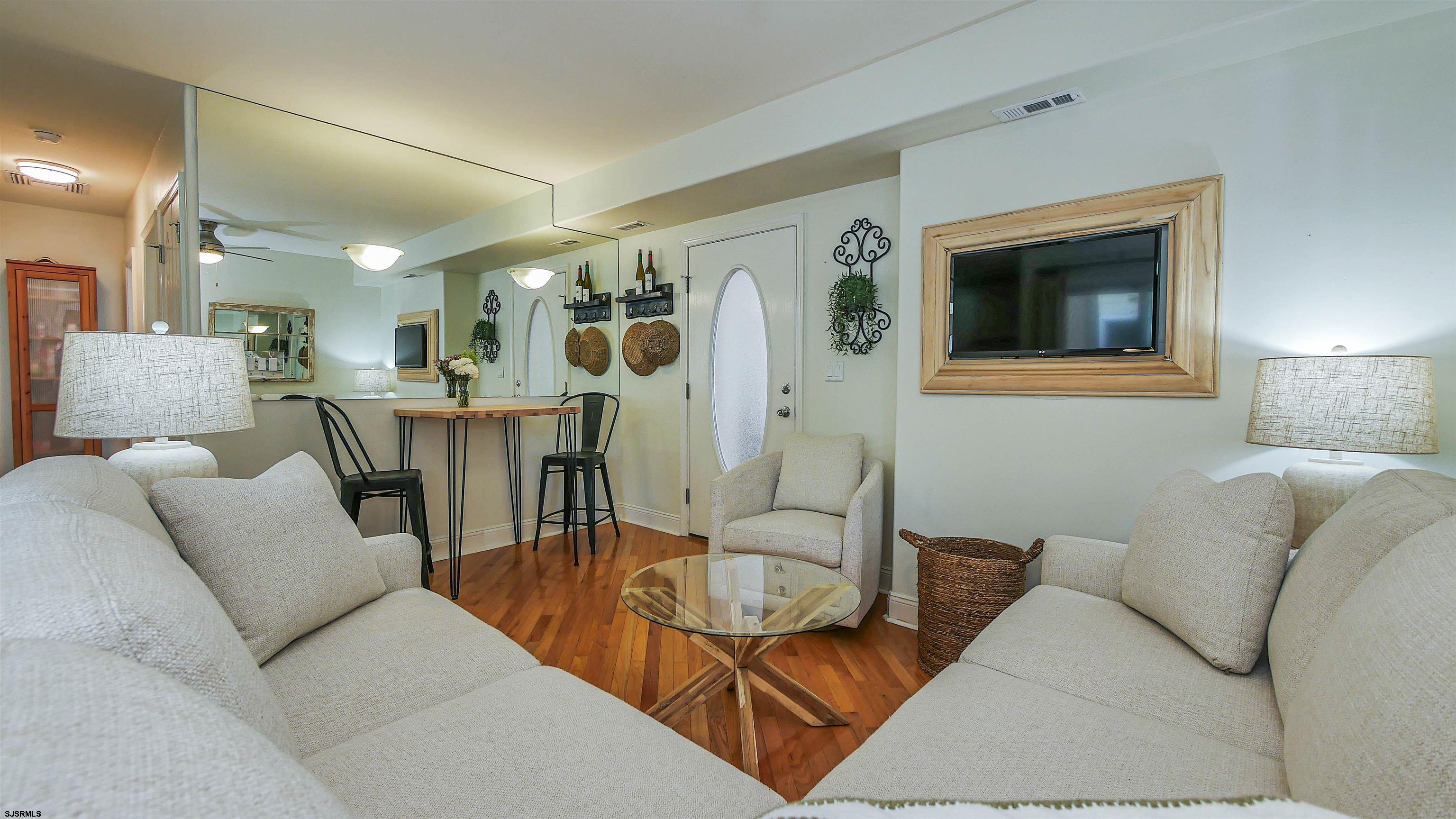 235 N 14th Street Unit: B
