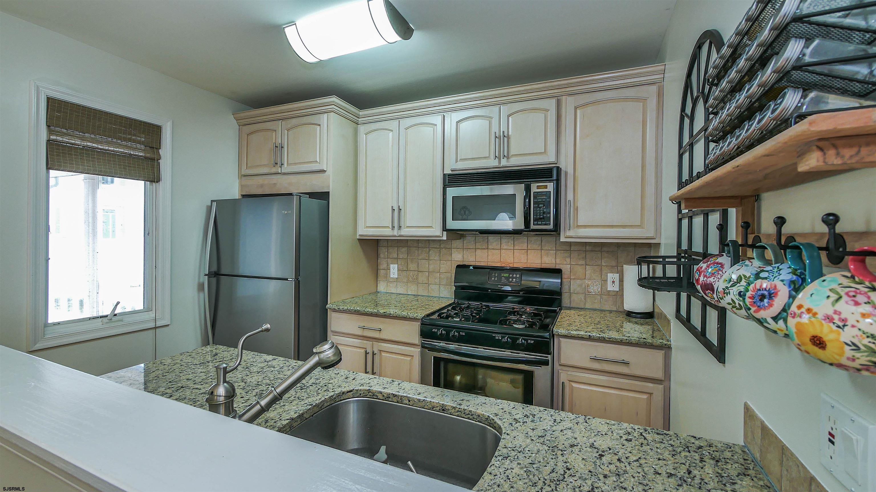 235 N 14th Street Unit: B