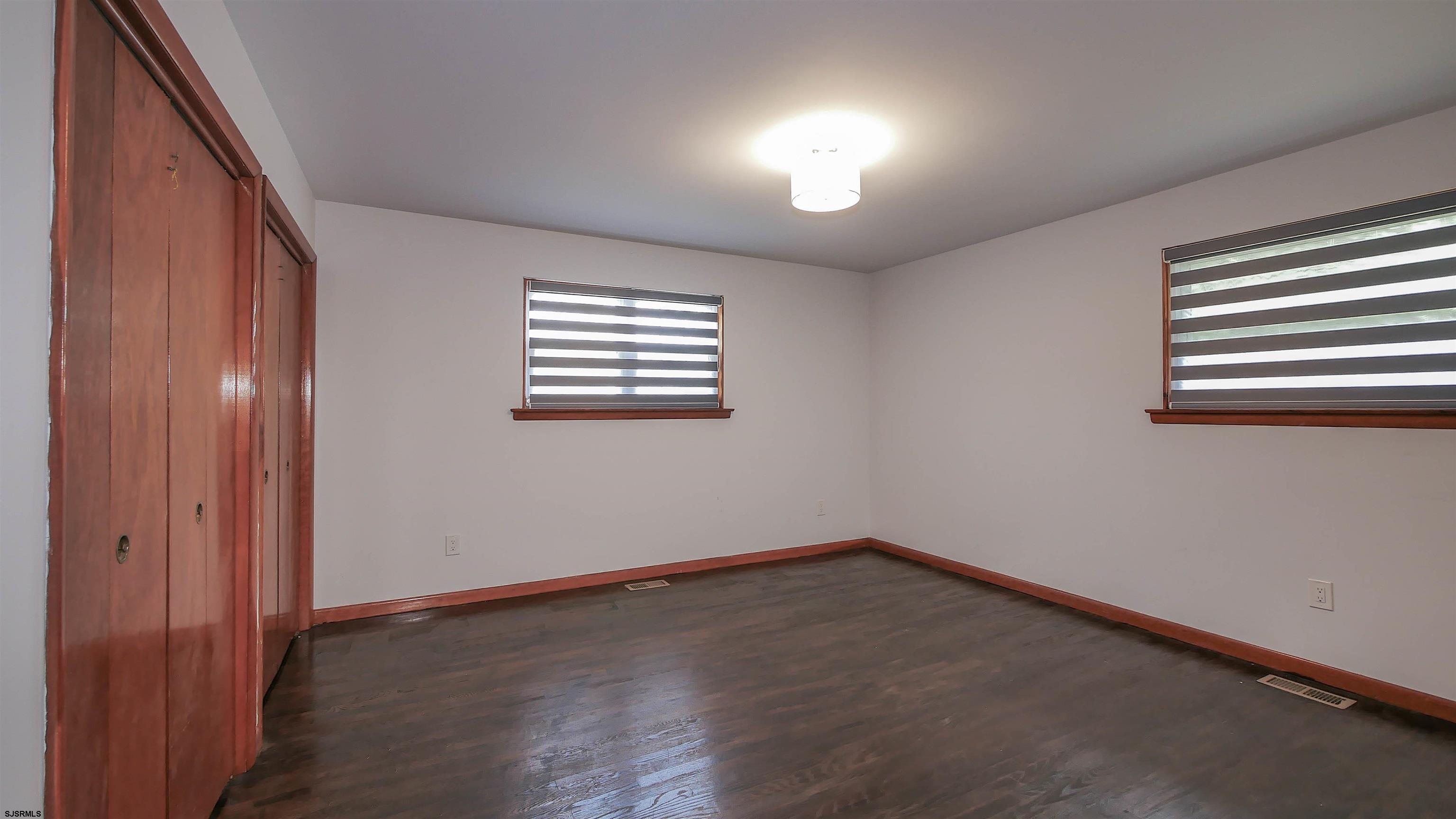 609 Bainbridge Ave