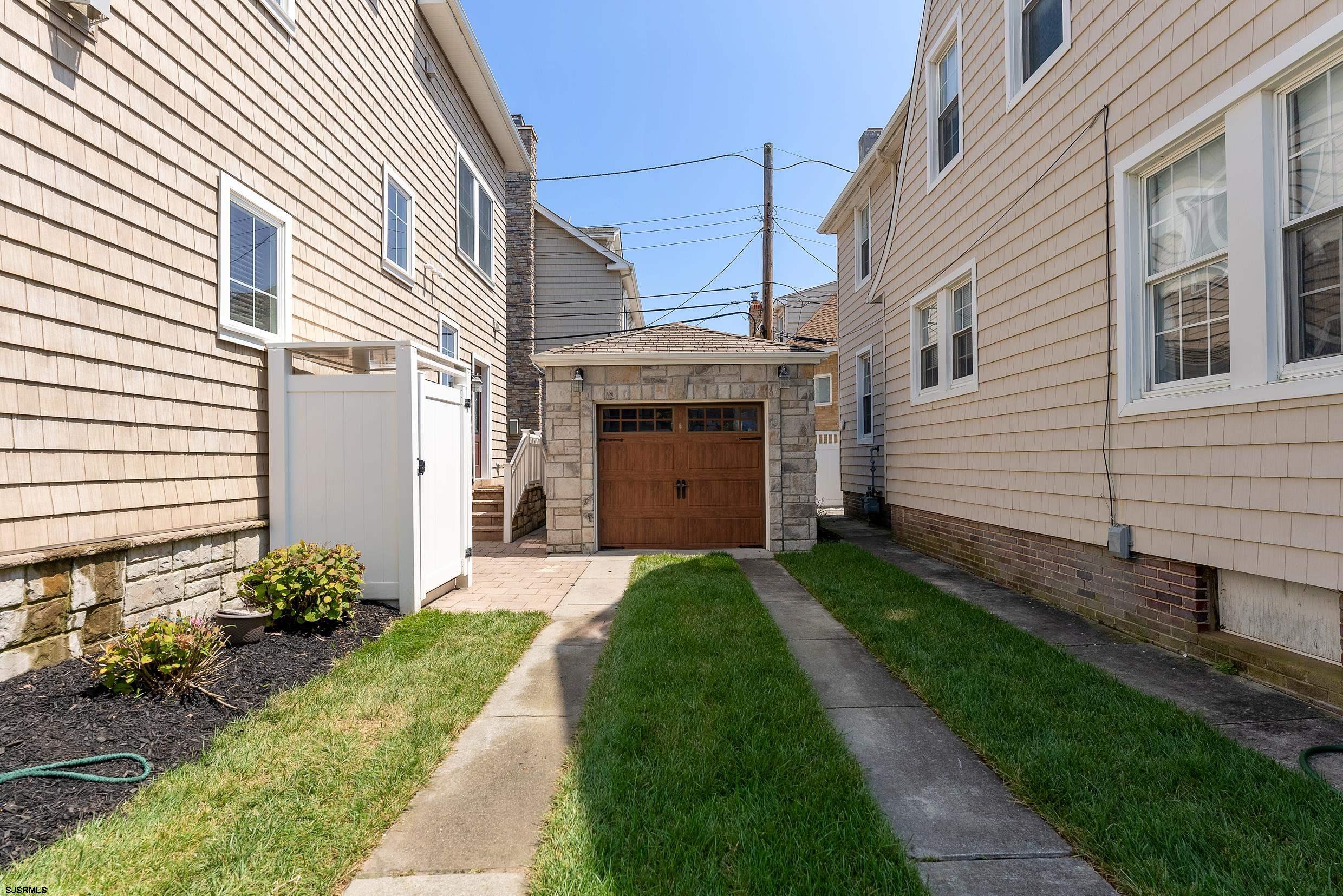 101 S Essex Ave