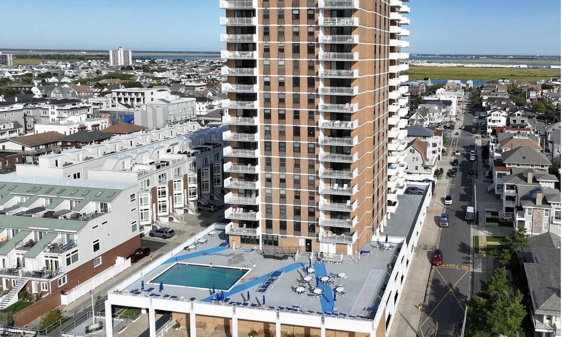 5200 Boardwalk Unit: 14A