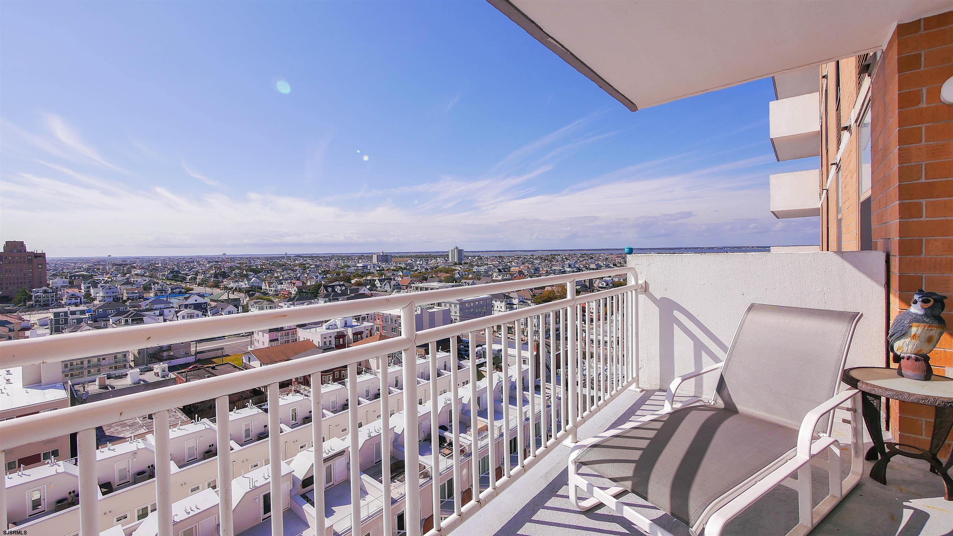 5200 Boardwalk Unit: 14A
