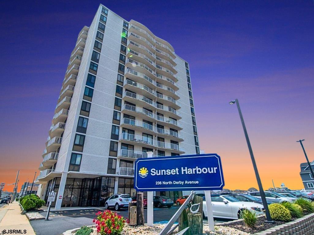 236 N Derby Ave Unit: 1207