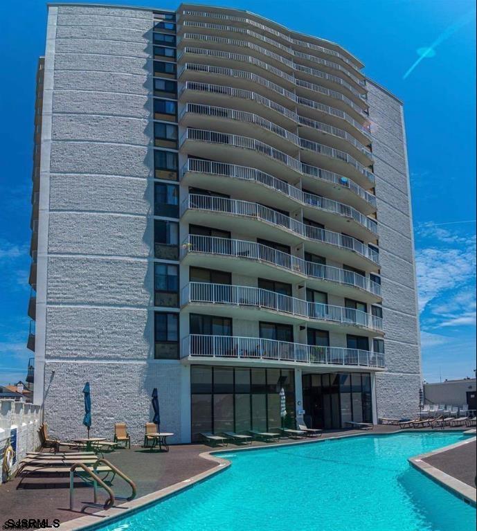236 N Derby Ave Unit: 1207