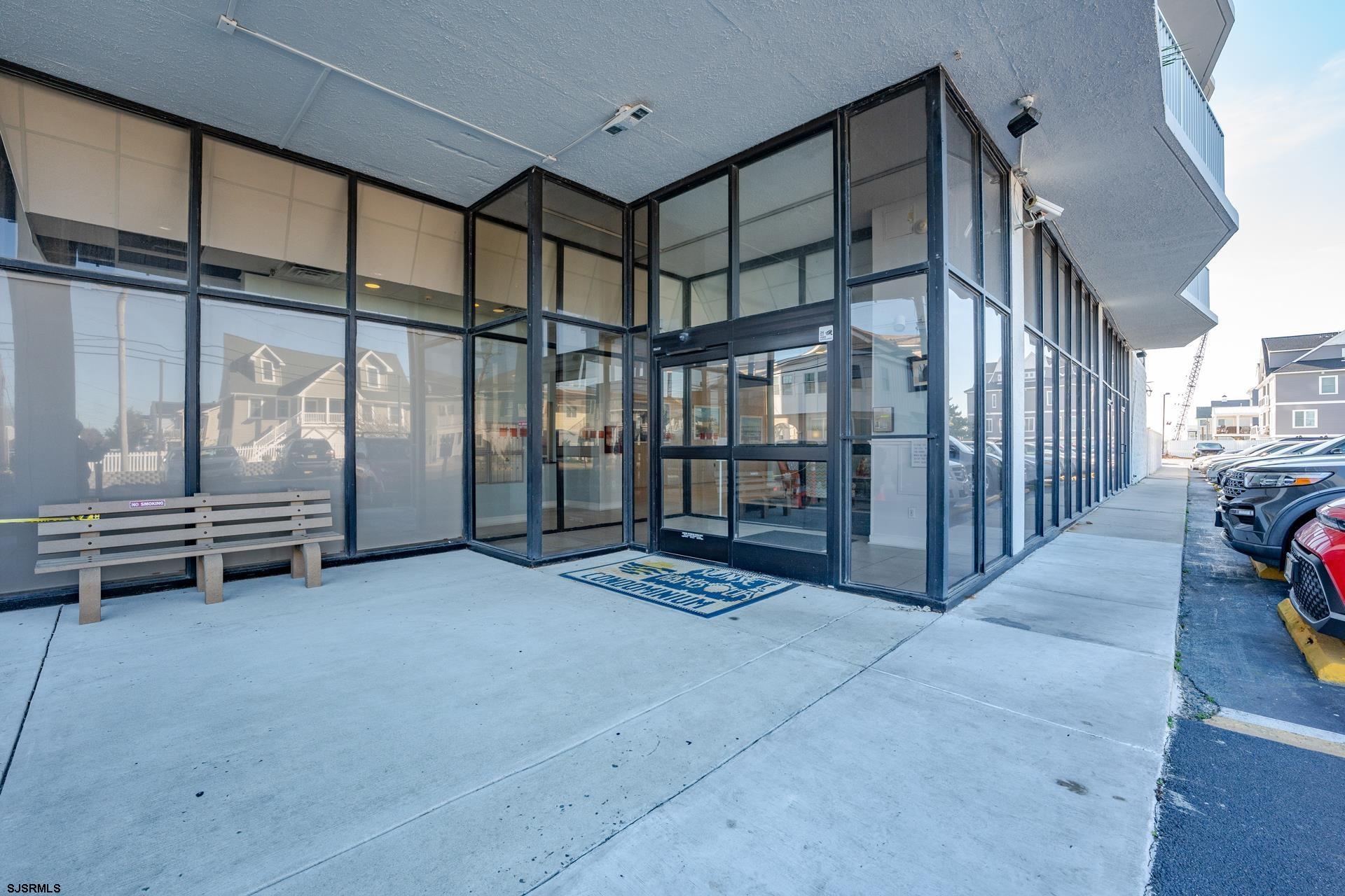 236 N Derby Ave Unit: 1207