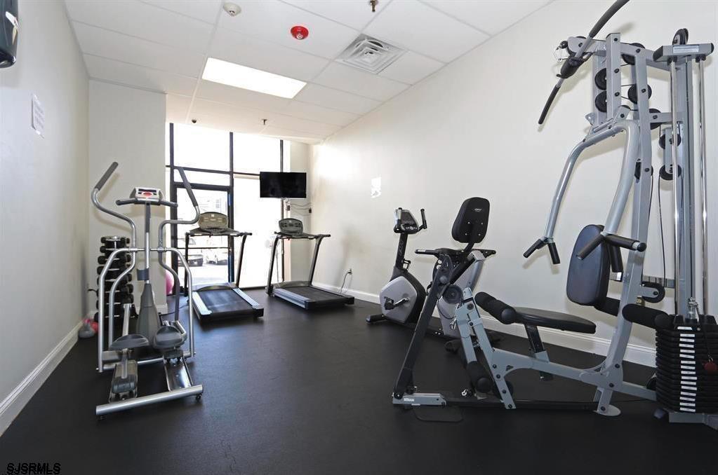 236 N Derby Ave Unit: 1207