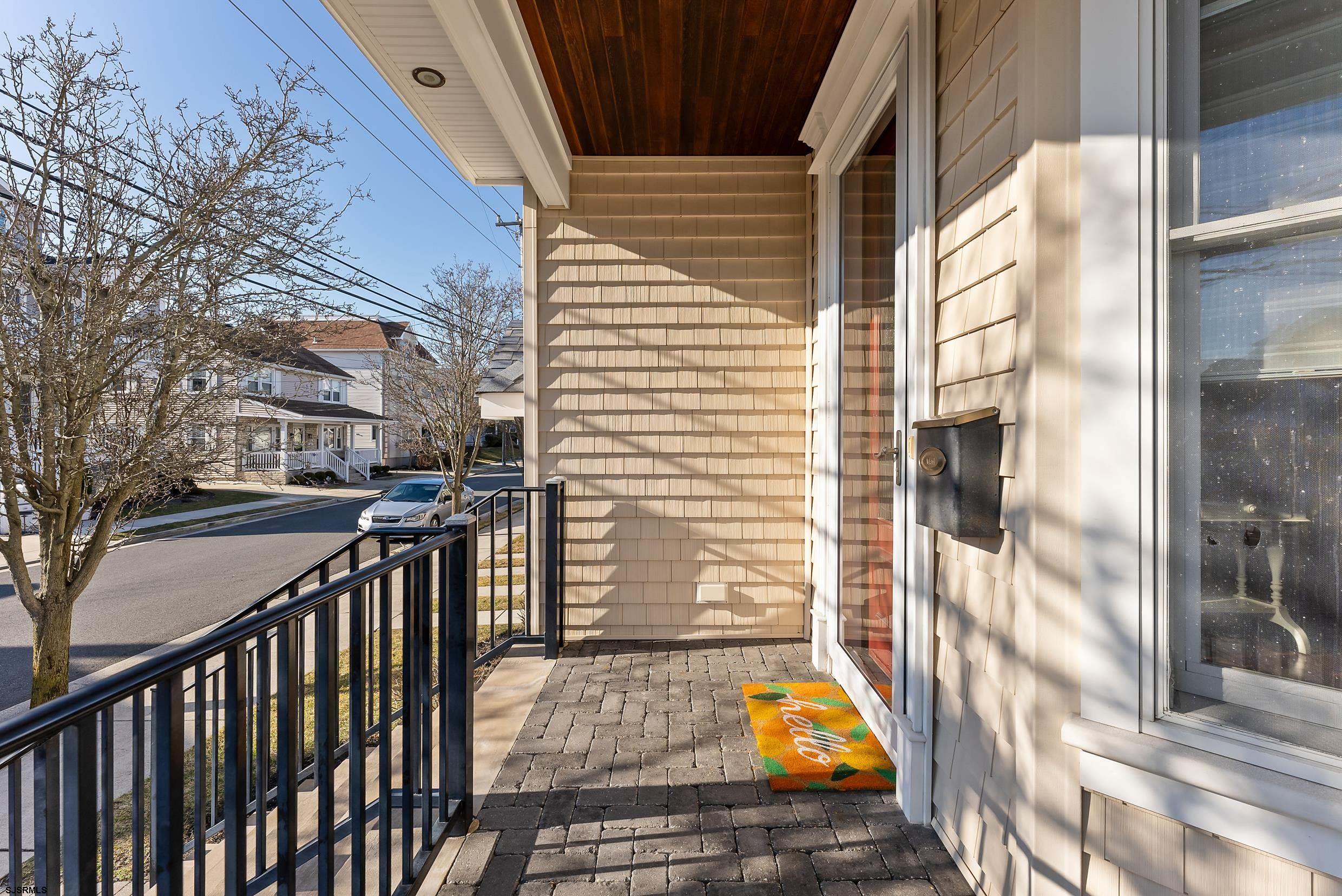 101 N Clarendon Ave