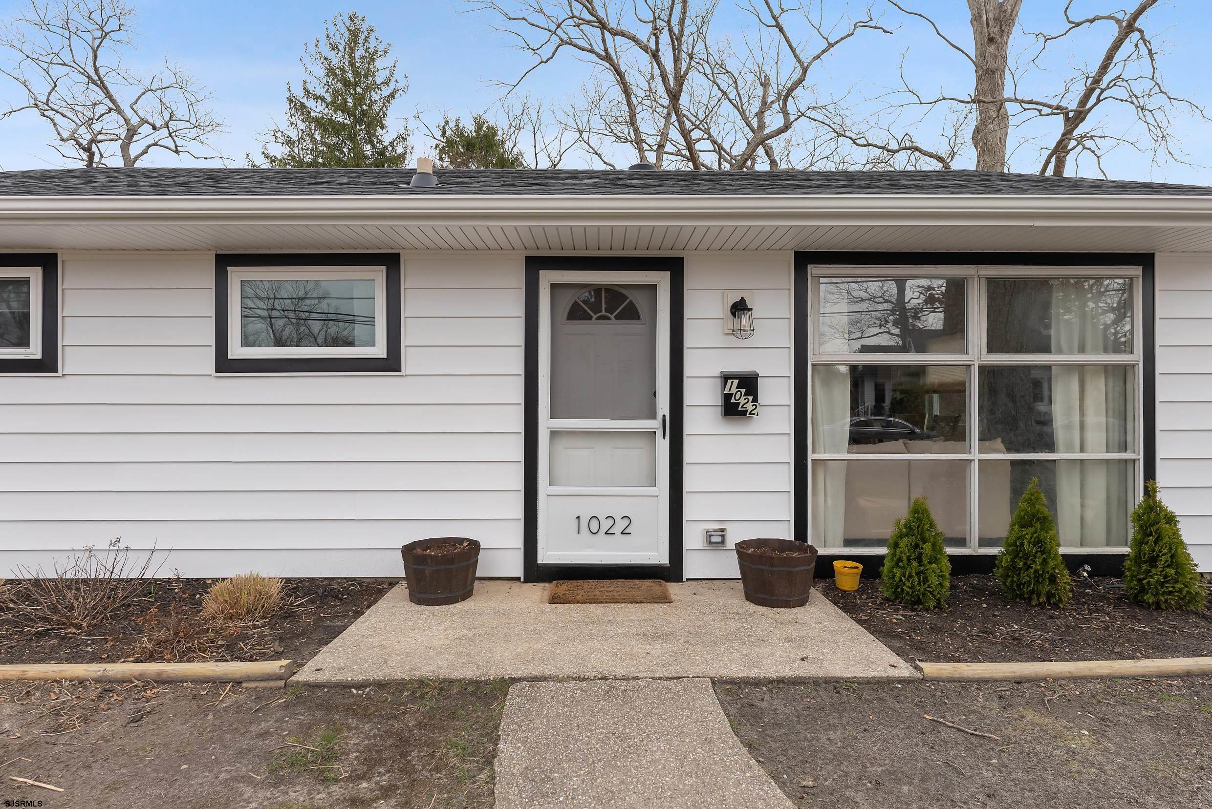 1022 Oak Ave