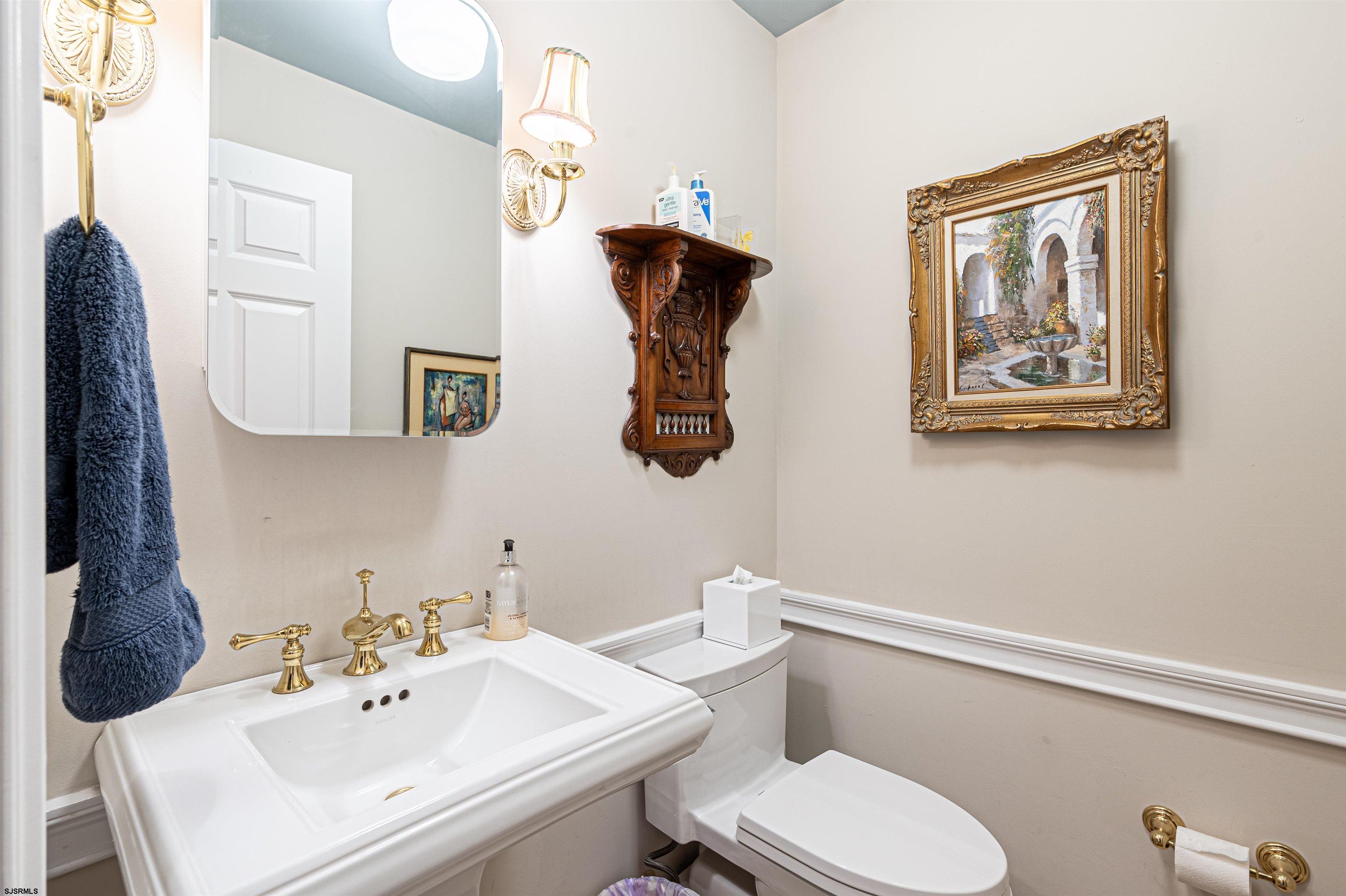 1 S 24th Ave Unit: 4A