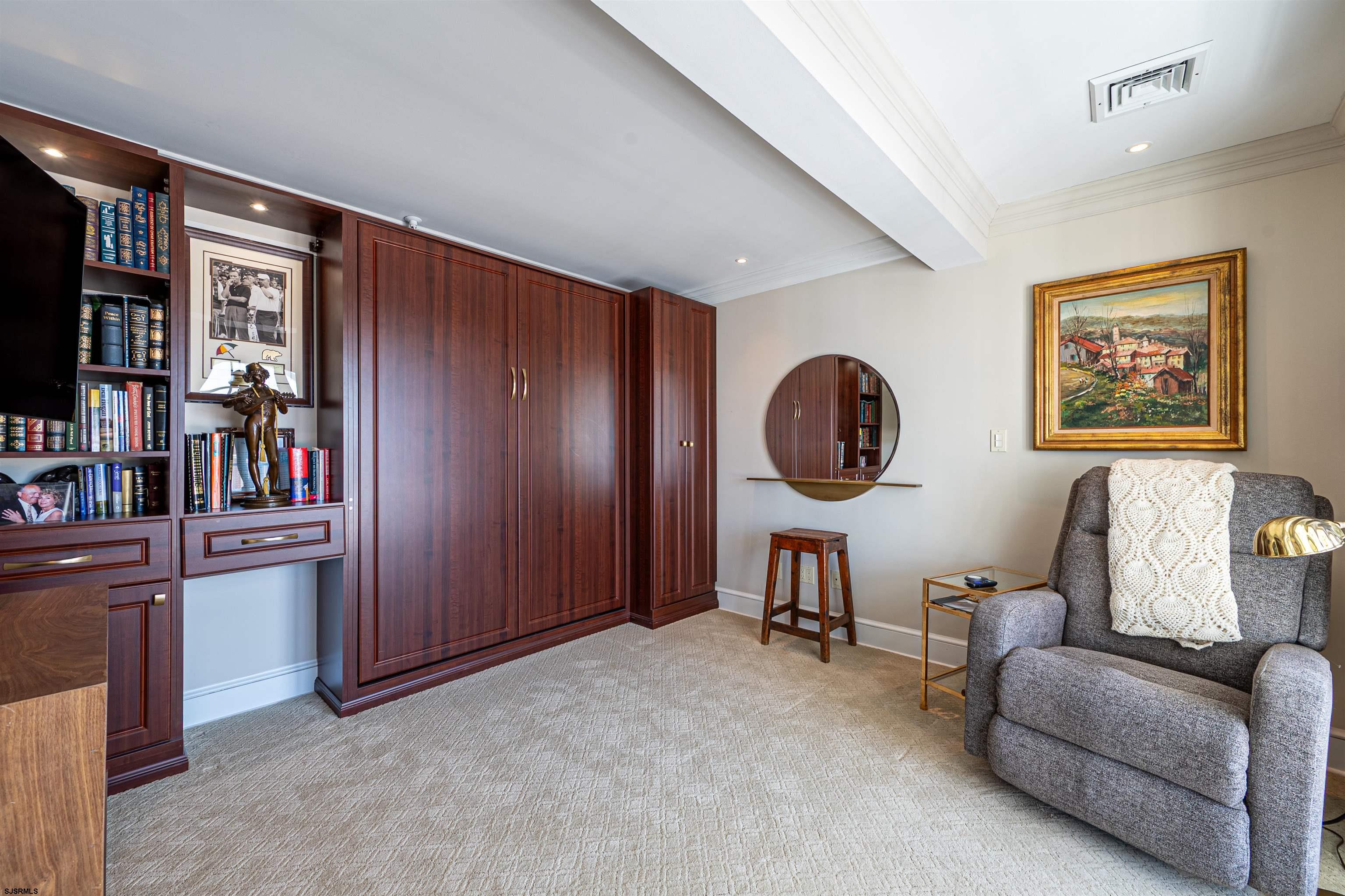 1 S 24th Ave Unit: 4A