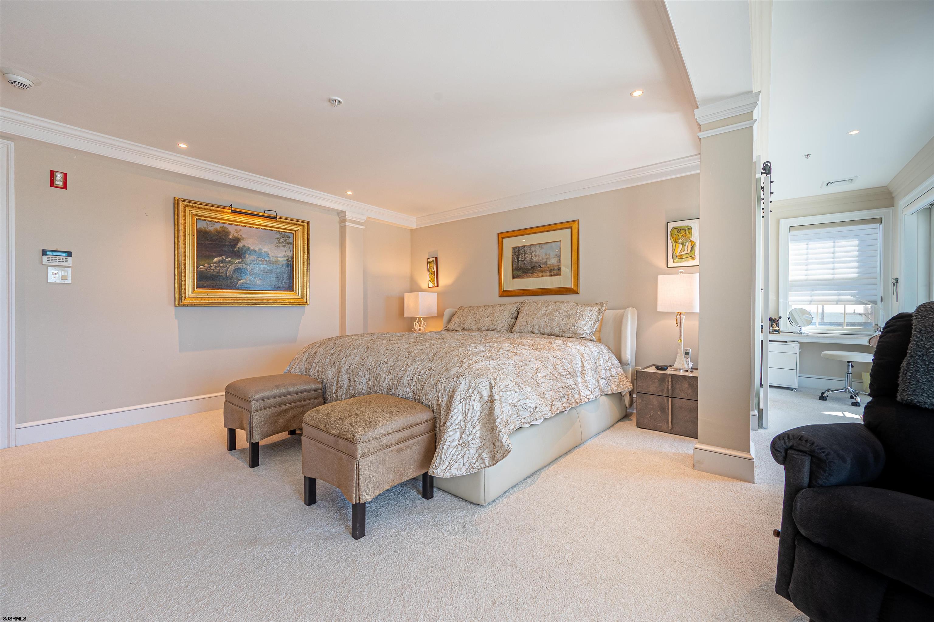 1 S 24th Ave Unit: 4A