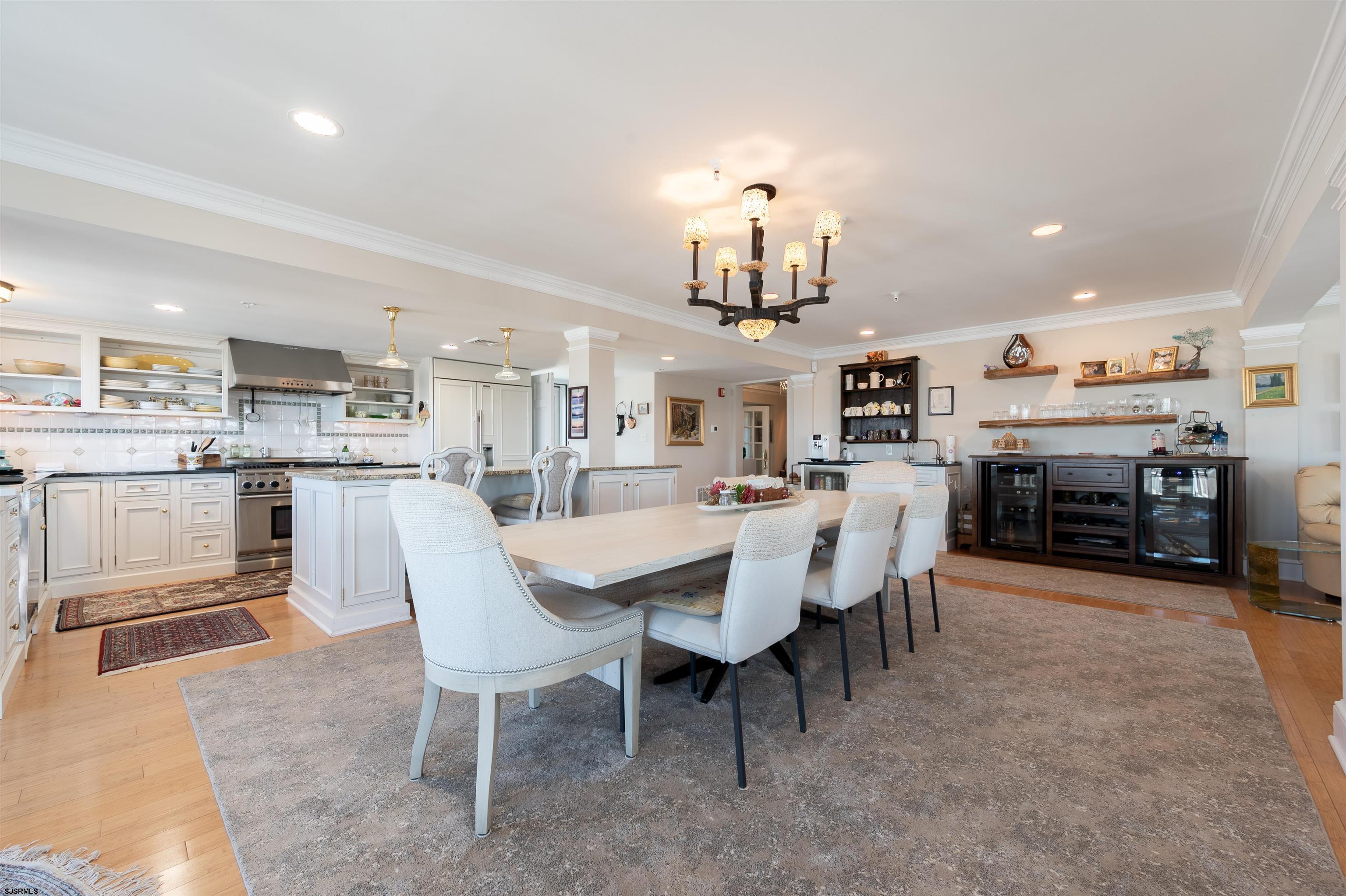 1 S 24th Ave Unit: 4A
