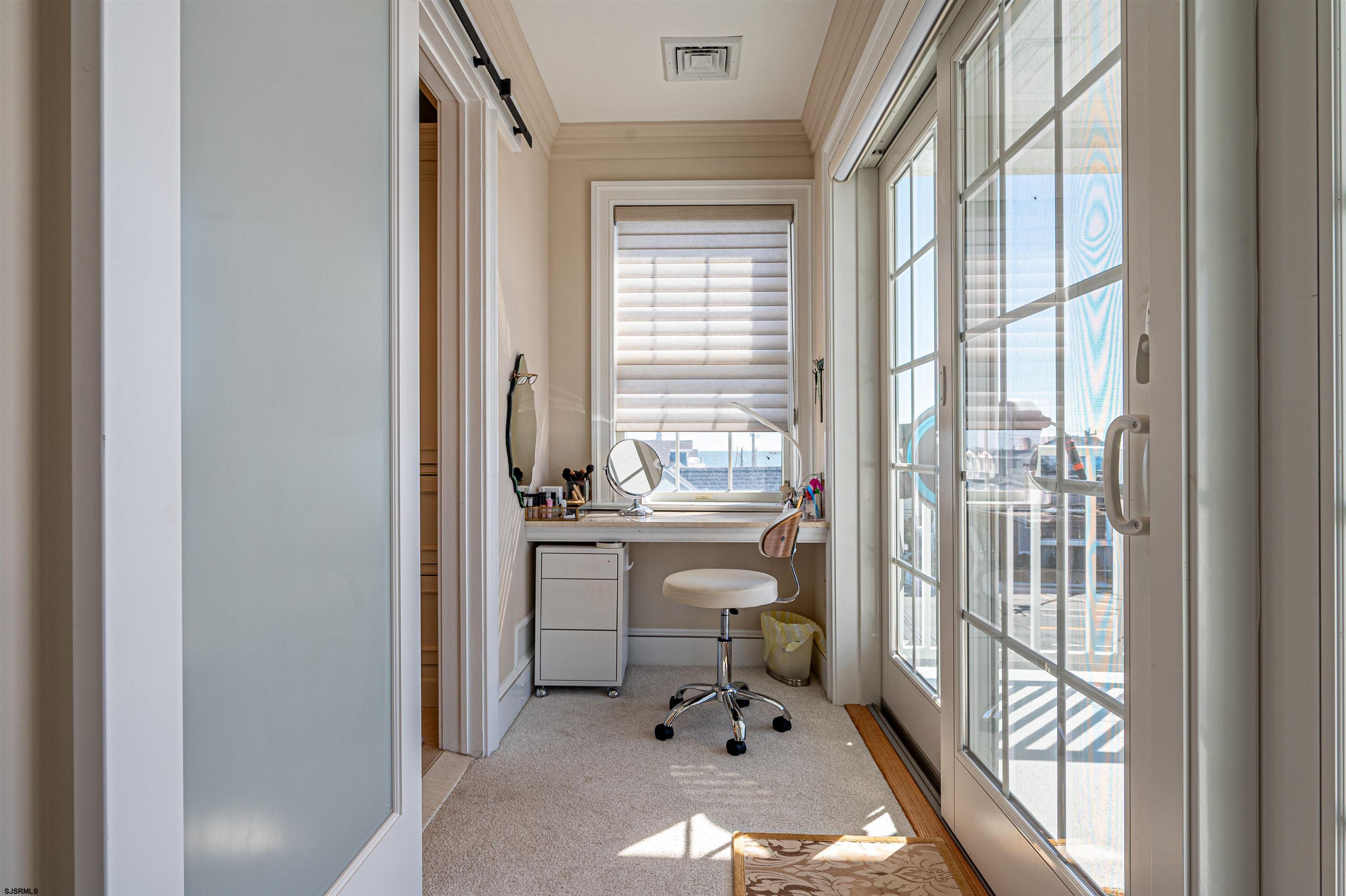 1 S 24th Ave Unit: 4A