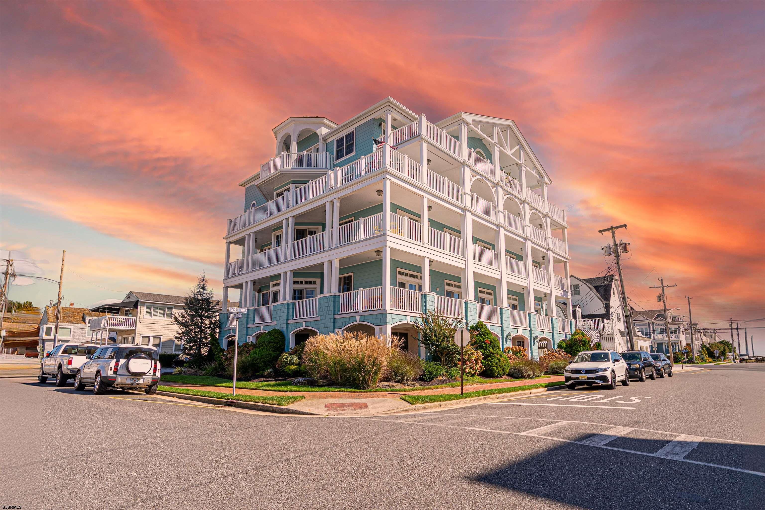 1 S 24th Ave Unit: 4A