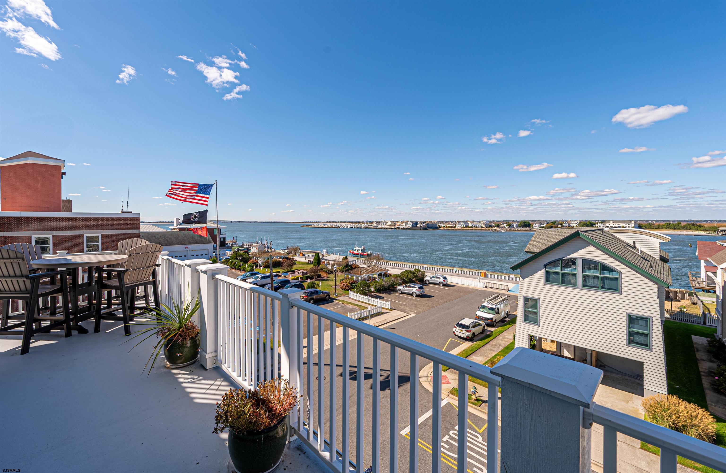 1 S 24th Ave Unit: 4A