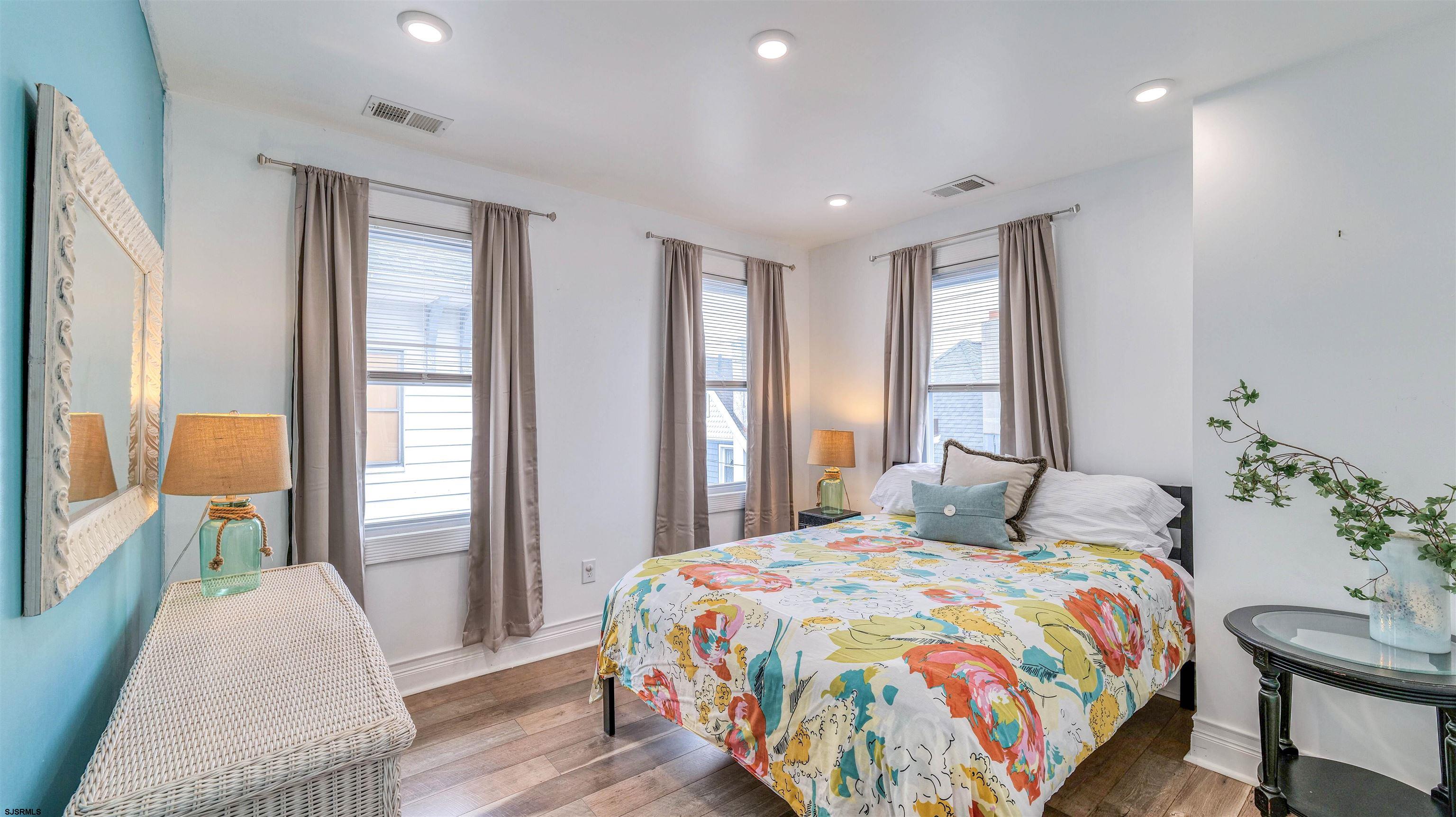 14 N Vassar Square