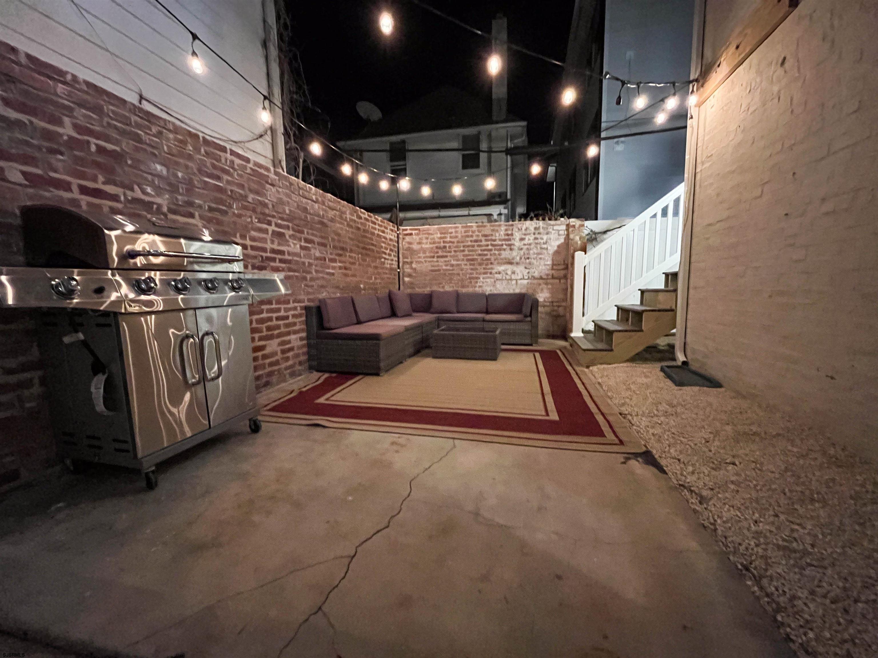 14 N Vassar Square