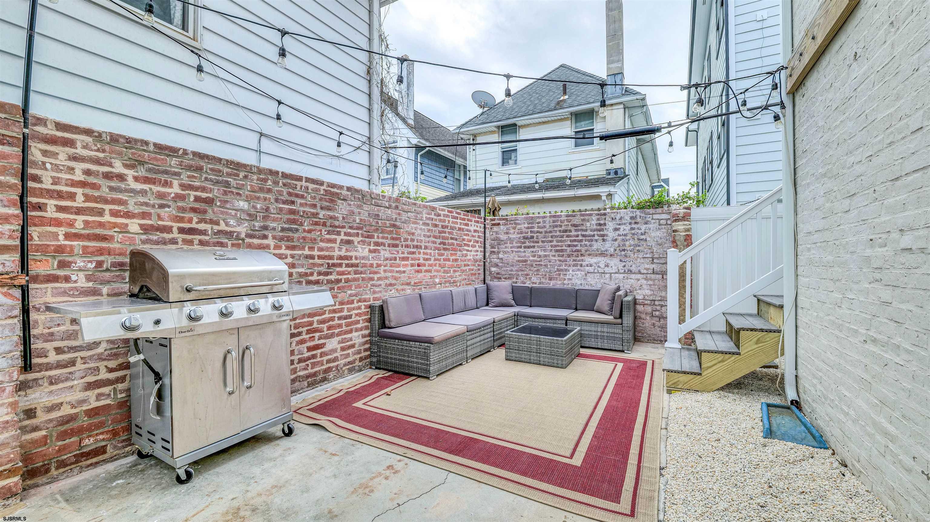 14 N Vassar Square