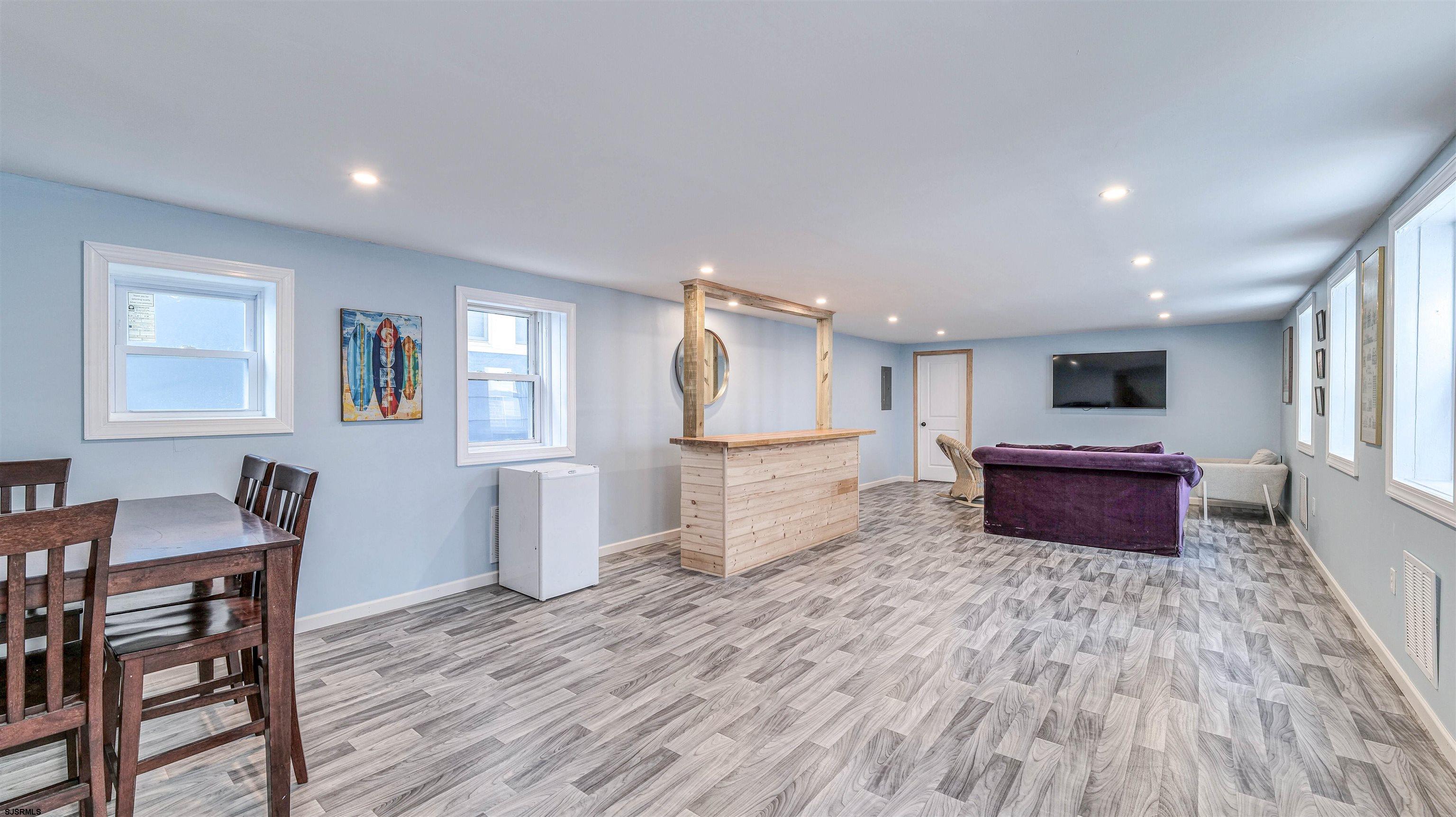 14 N Vassar Square