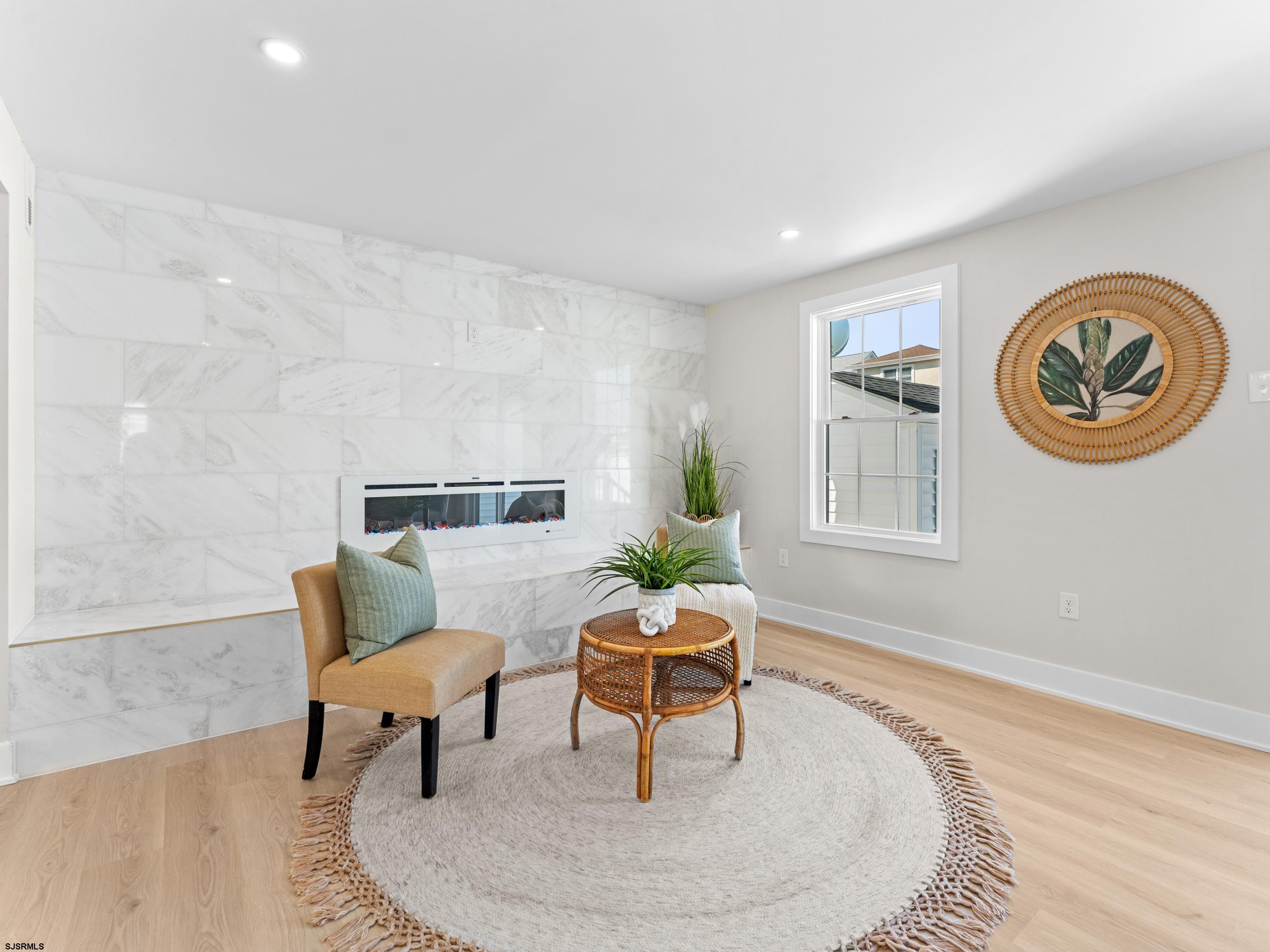 309 N Fredericksburg Ave