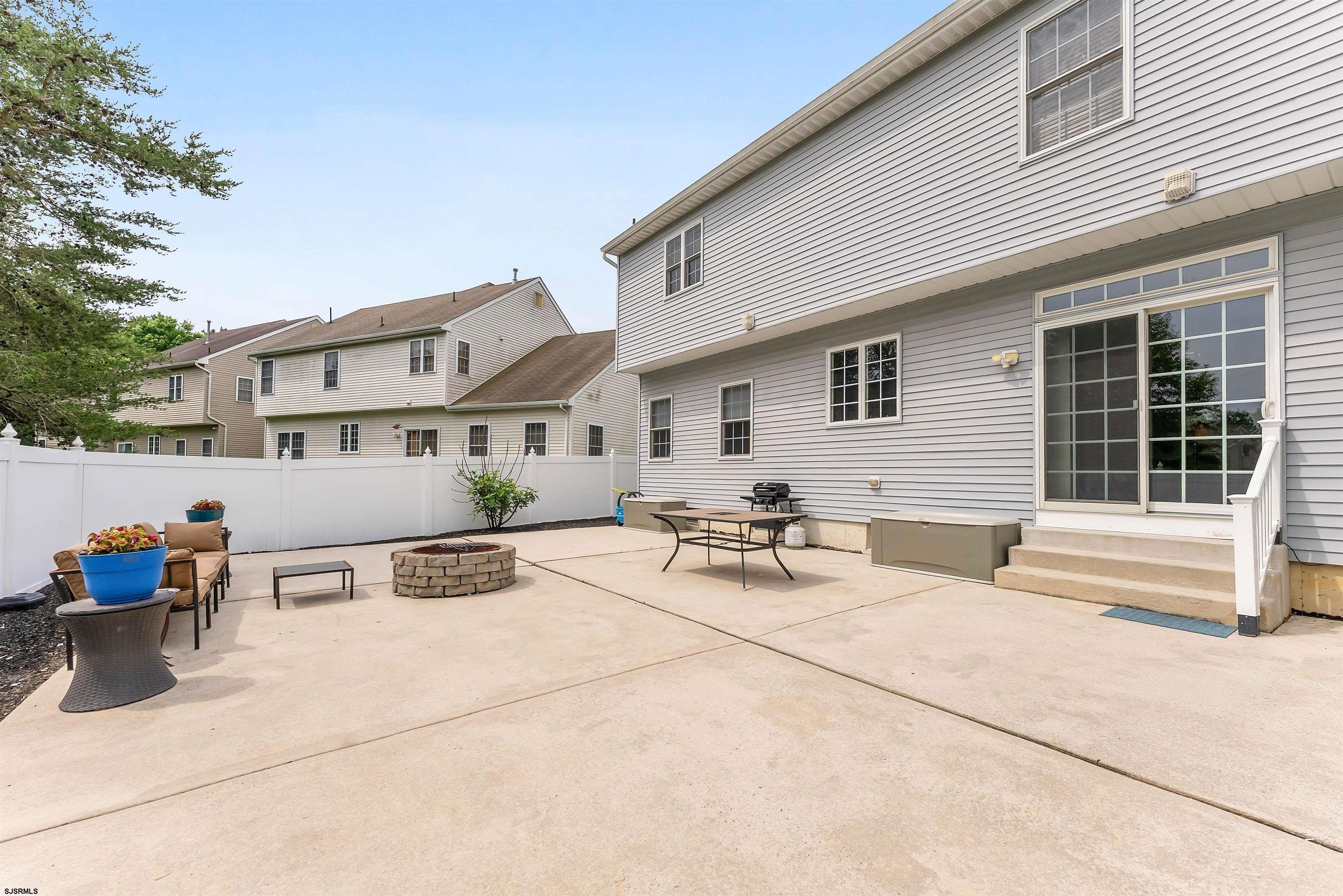 95 Knights Bridge Way