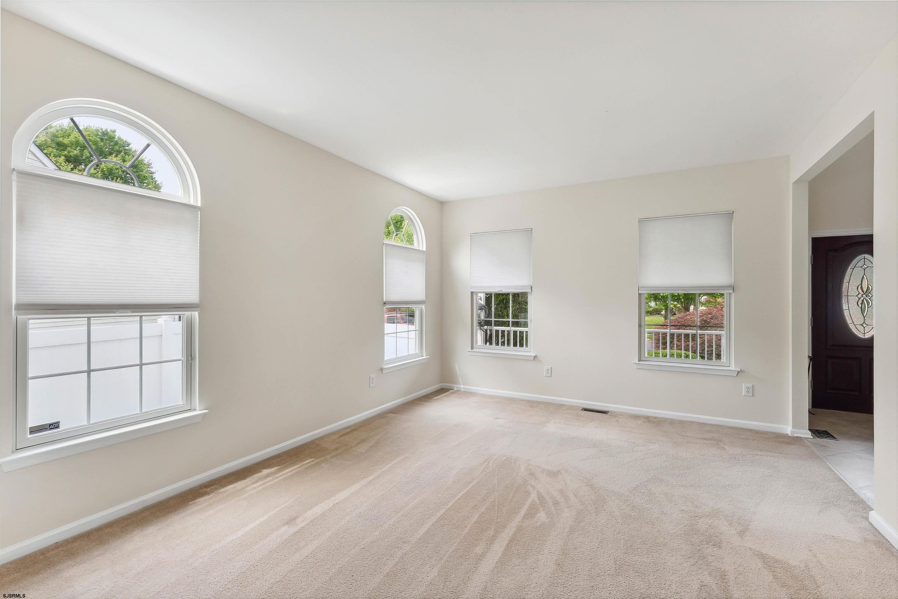 95 Knights Bridge Way
