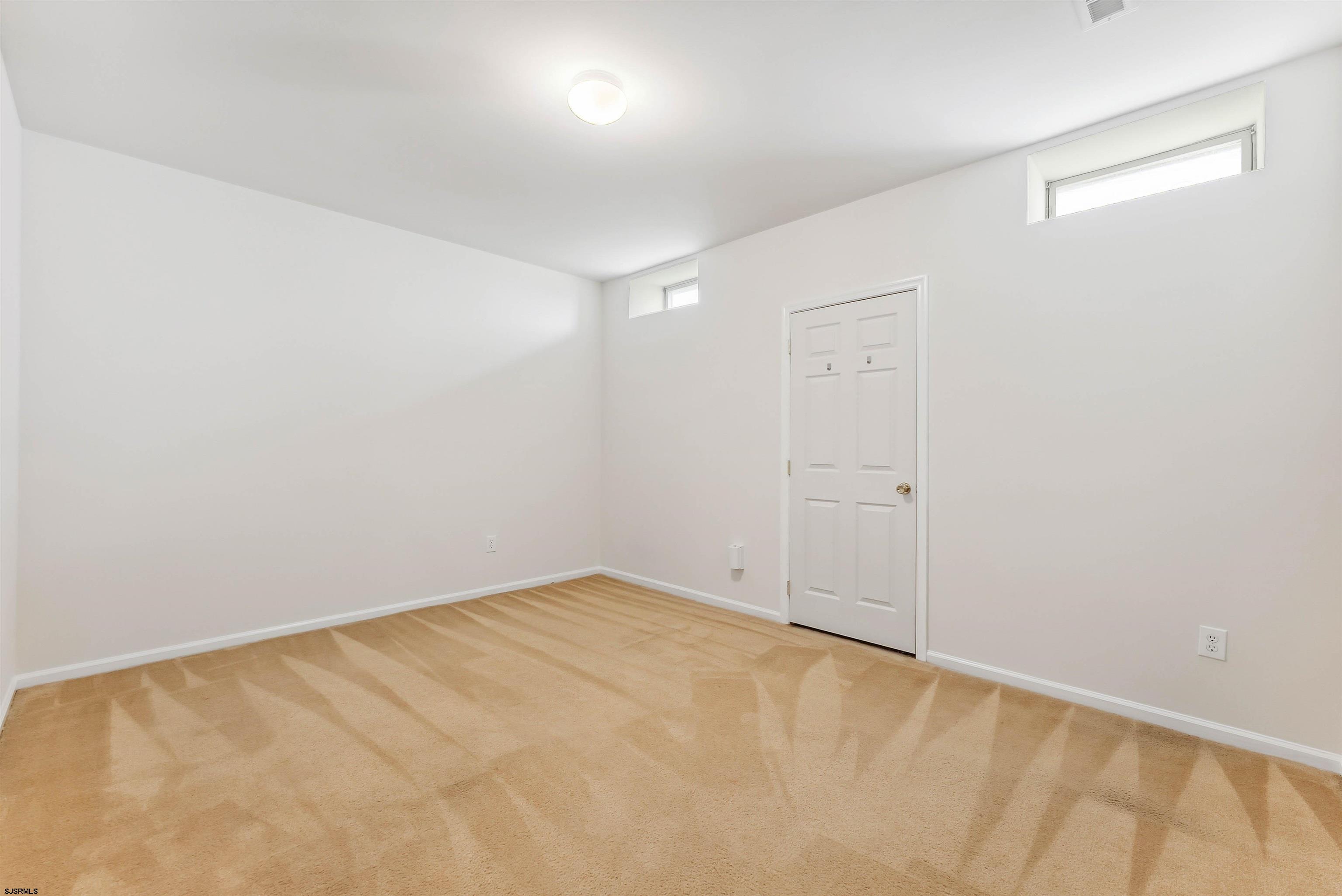 95 Knights Bridge Way